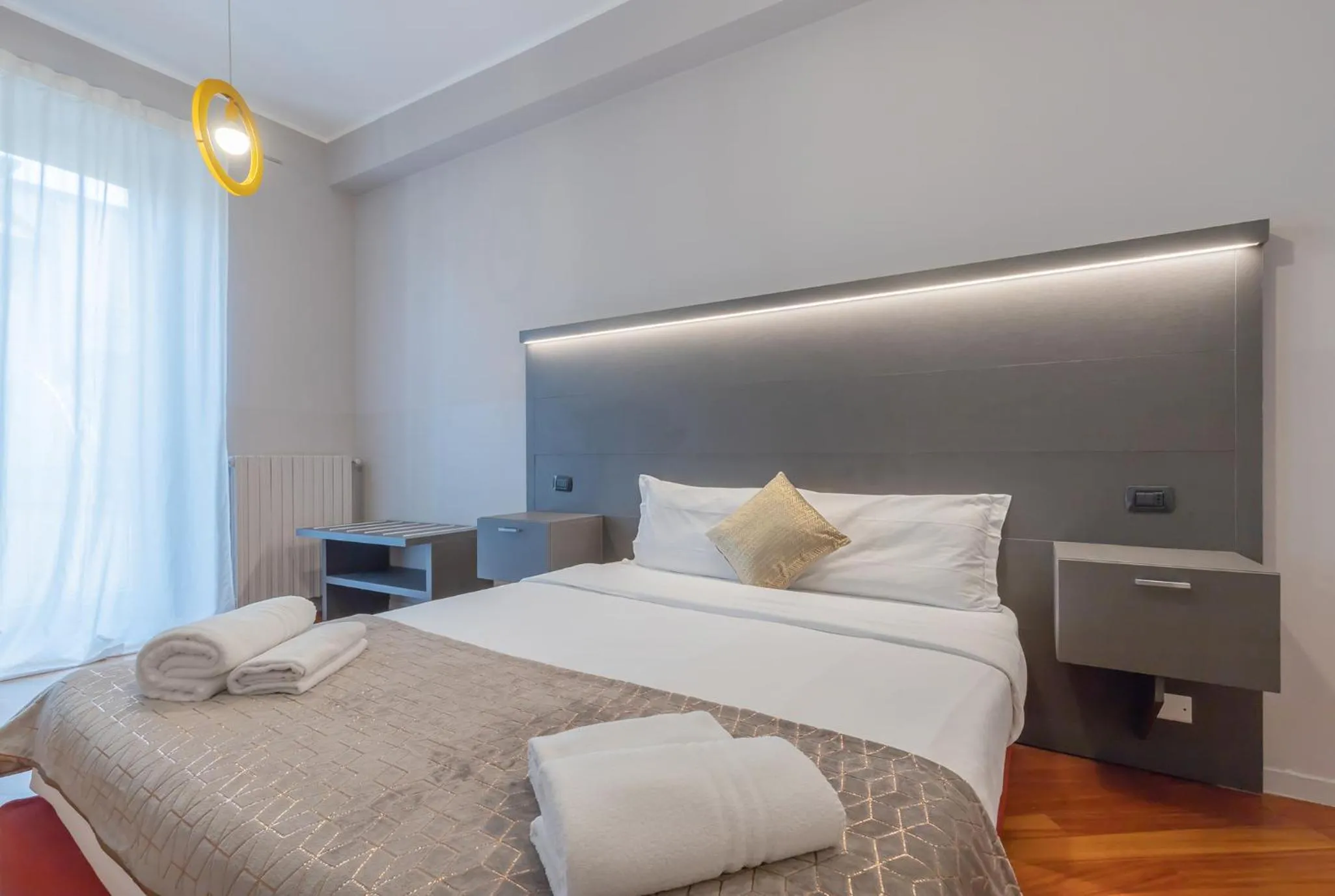 Bedroom, Bed in Milan Retreats Duomo Carrobbio