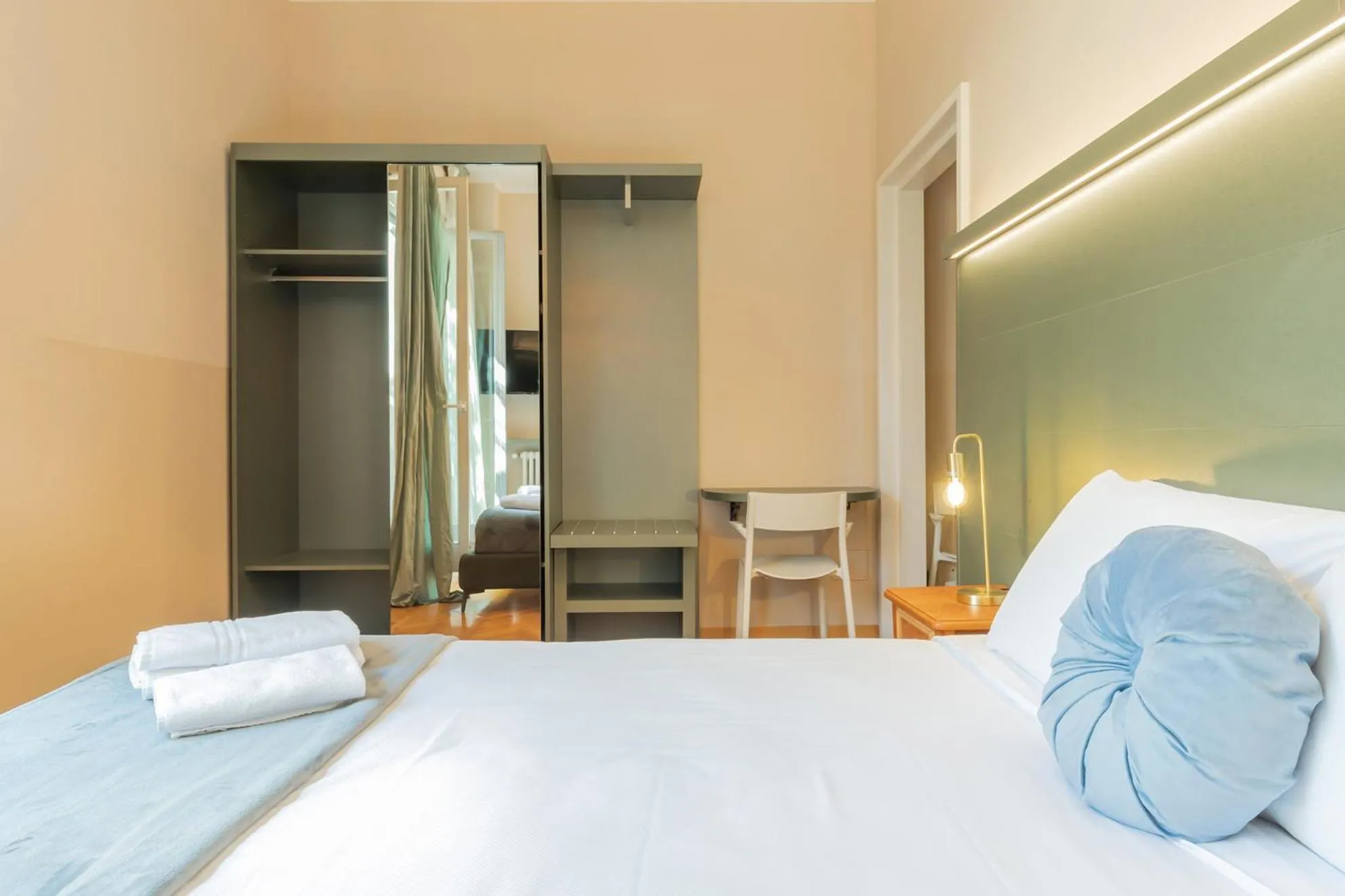 Bedroom, Bed in Milan Retreats Duomo Carrobbio
