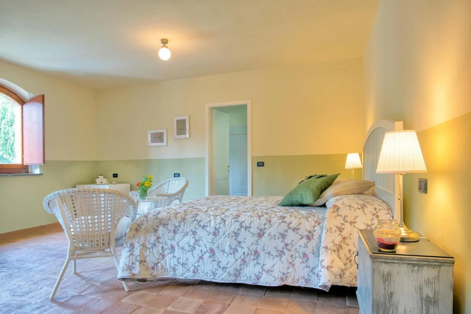 Bed in Torrenova di Assisi Country House