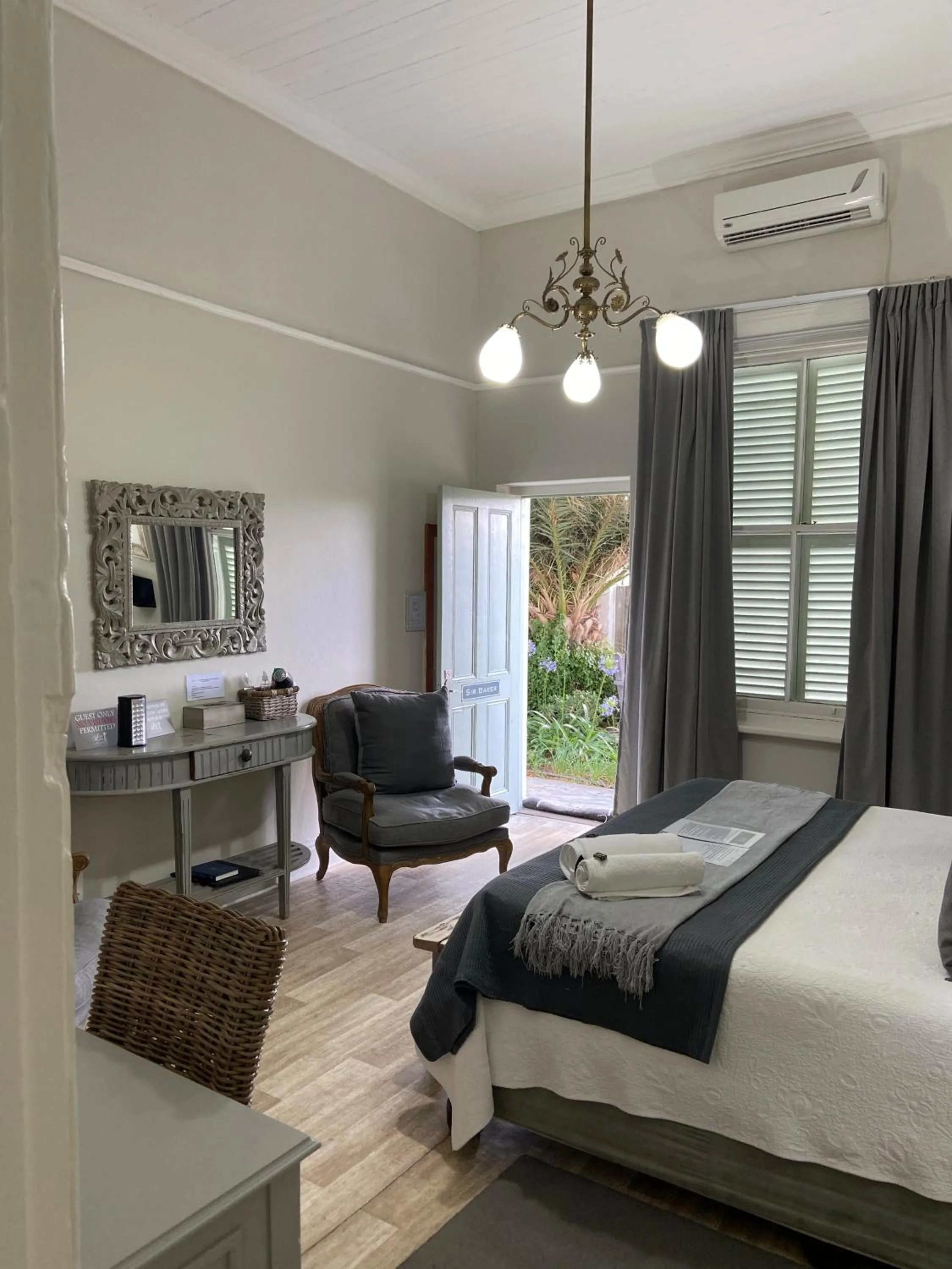 Bed in Cape Karoo Guesthouse