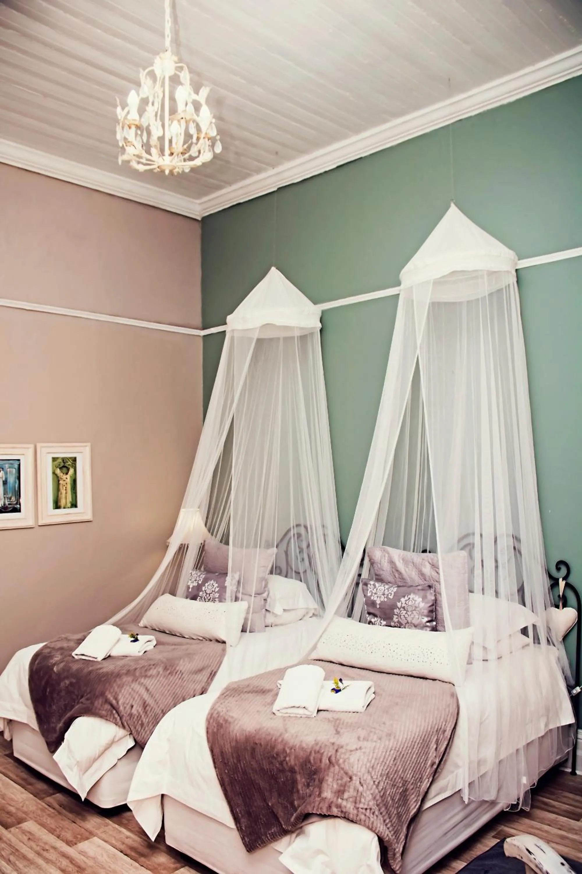 Bed in Cape Karoo Guesthouse