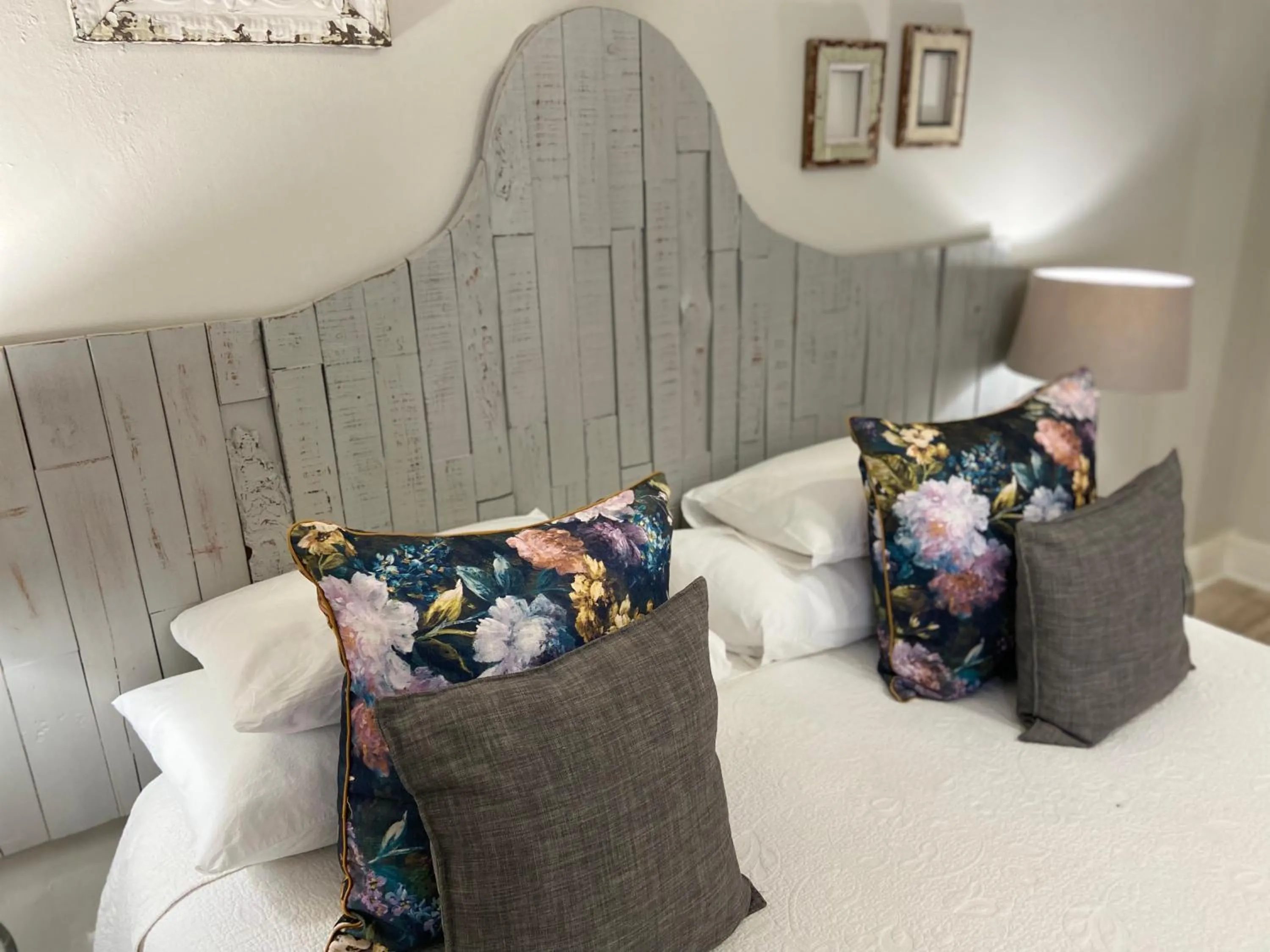 Bed in Cape Karoo Guesthouse
