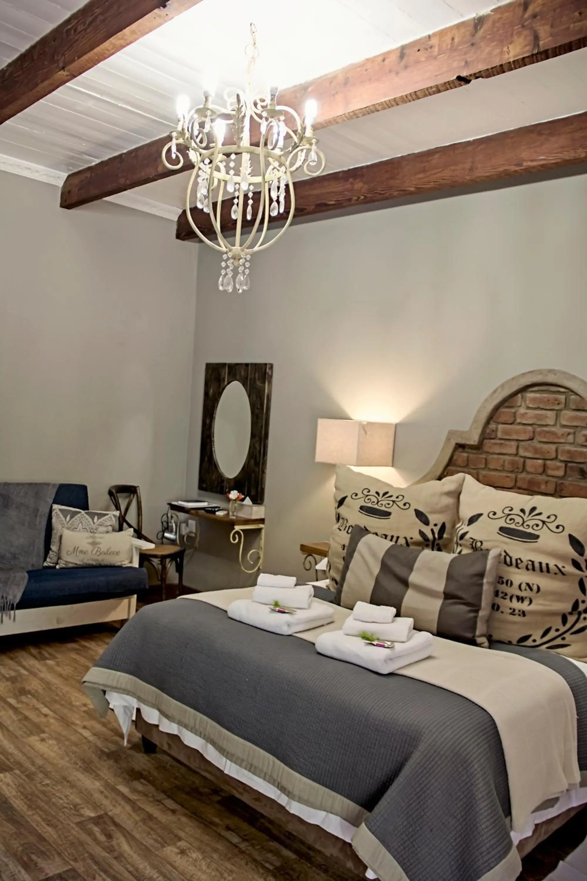 Bed in Cape Karoo Guesthouse