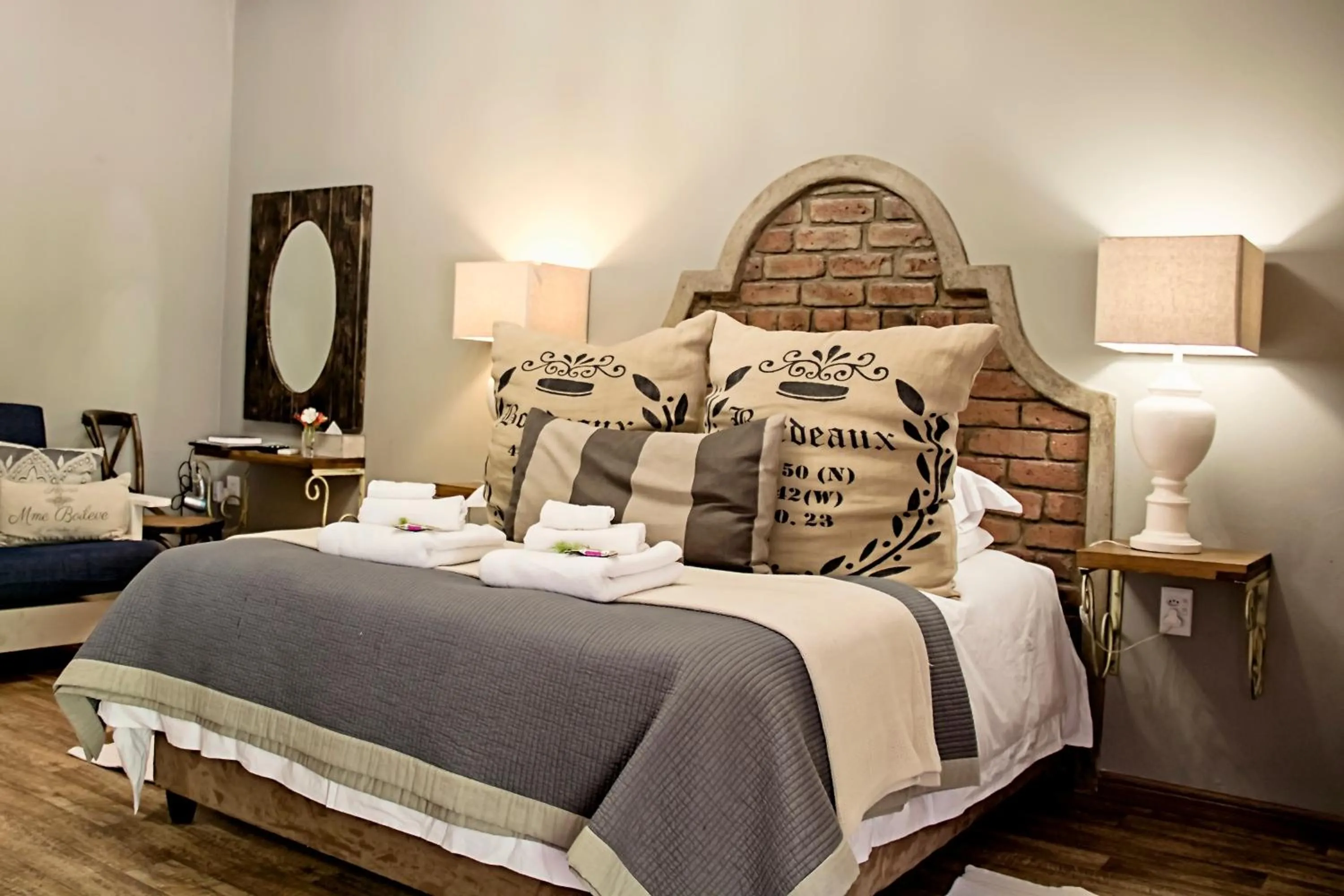 Bed in Cape Karoo Guesthouse