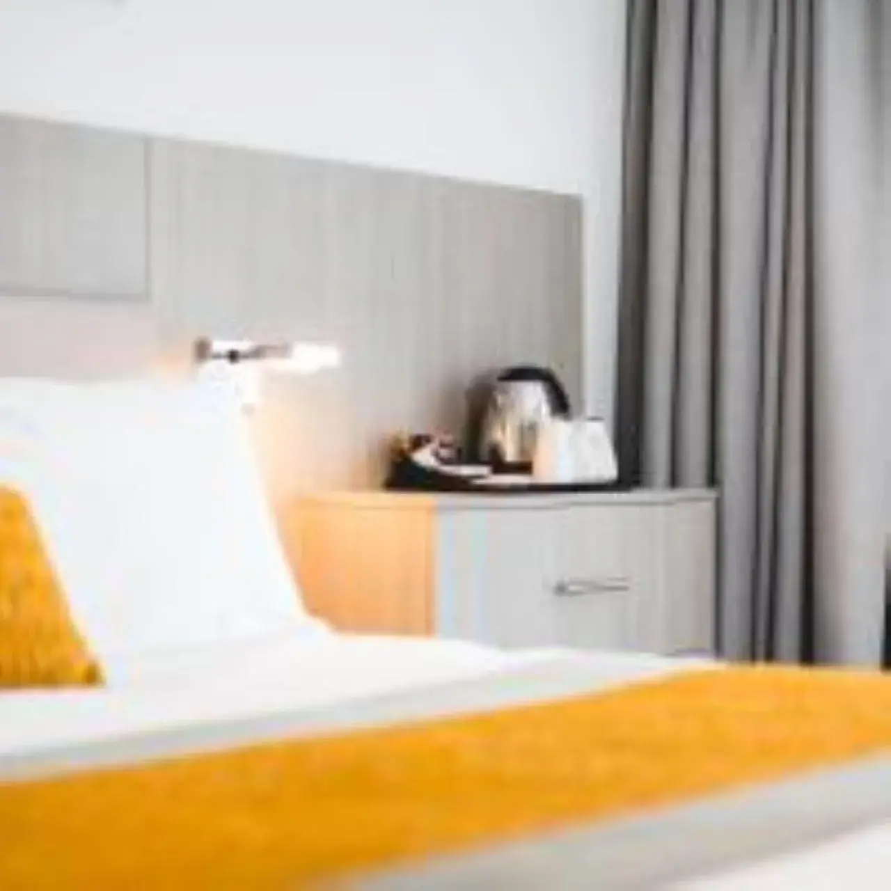 View (from property/room), Bed in Maldron Hotel Glasgow City View (from property/room), Bed in Maldron Hotel Glasgow City