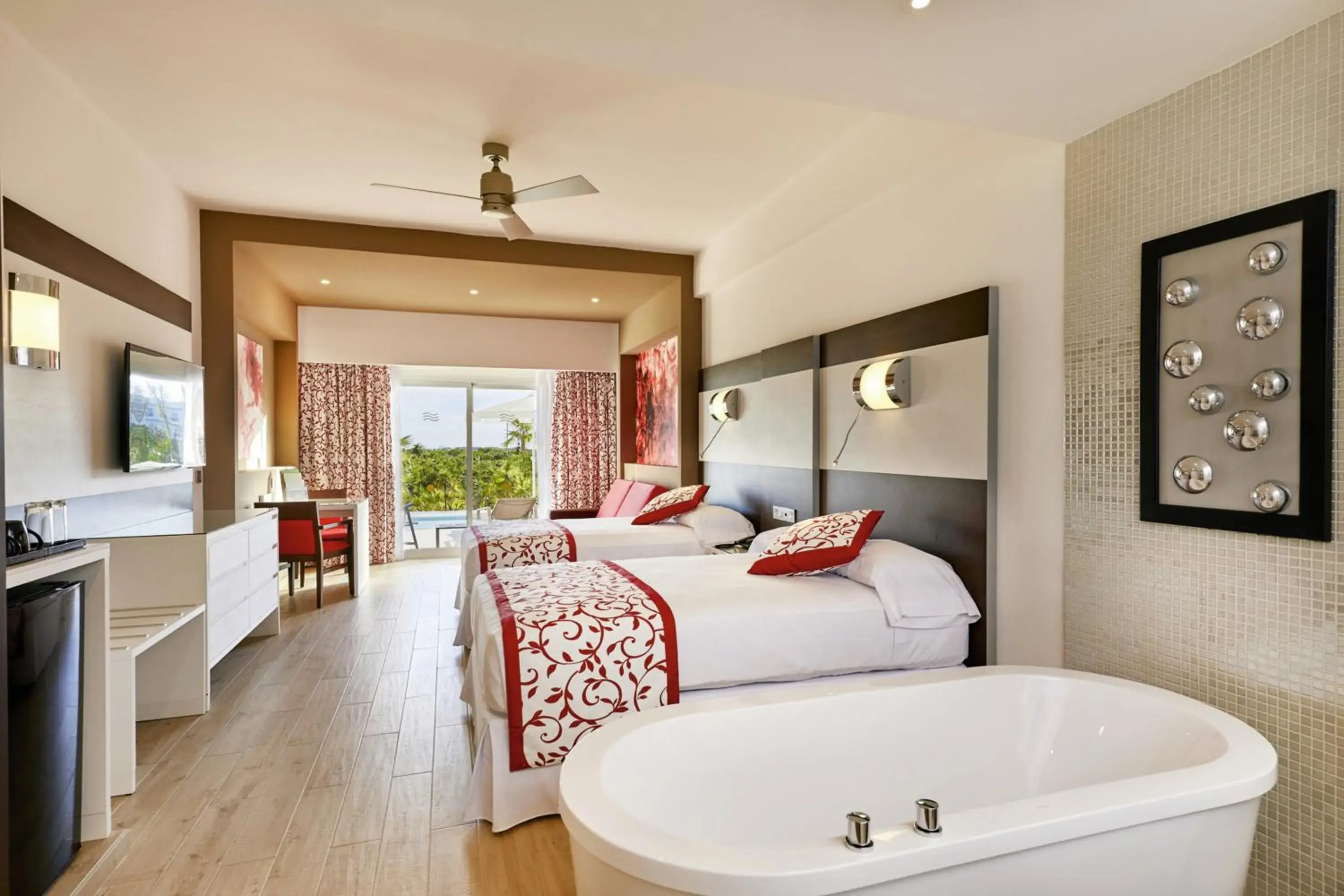 Photo of the whole room, Bed in Riu Palace Costa Mujeres - All Inclusive Photo of the whole room, Bed in Riu Palace Costa Mujeres - All Inclusive