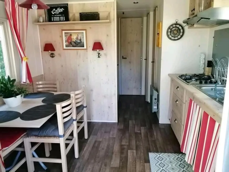 Le clos des augers, chambres d'hôtes et roulotte