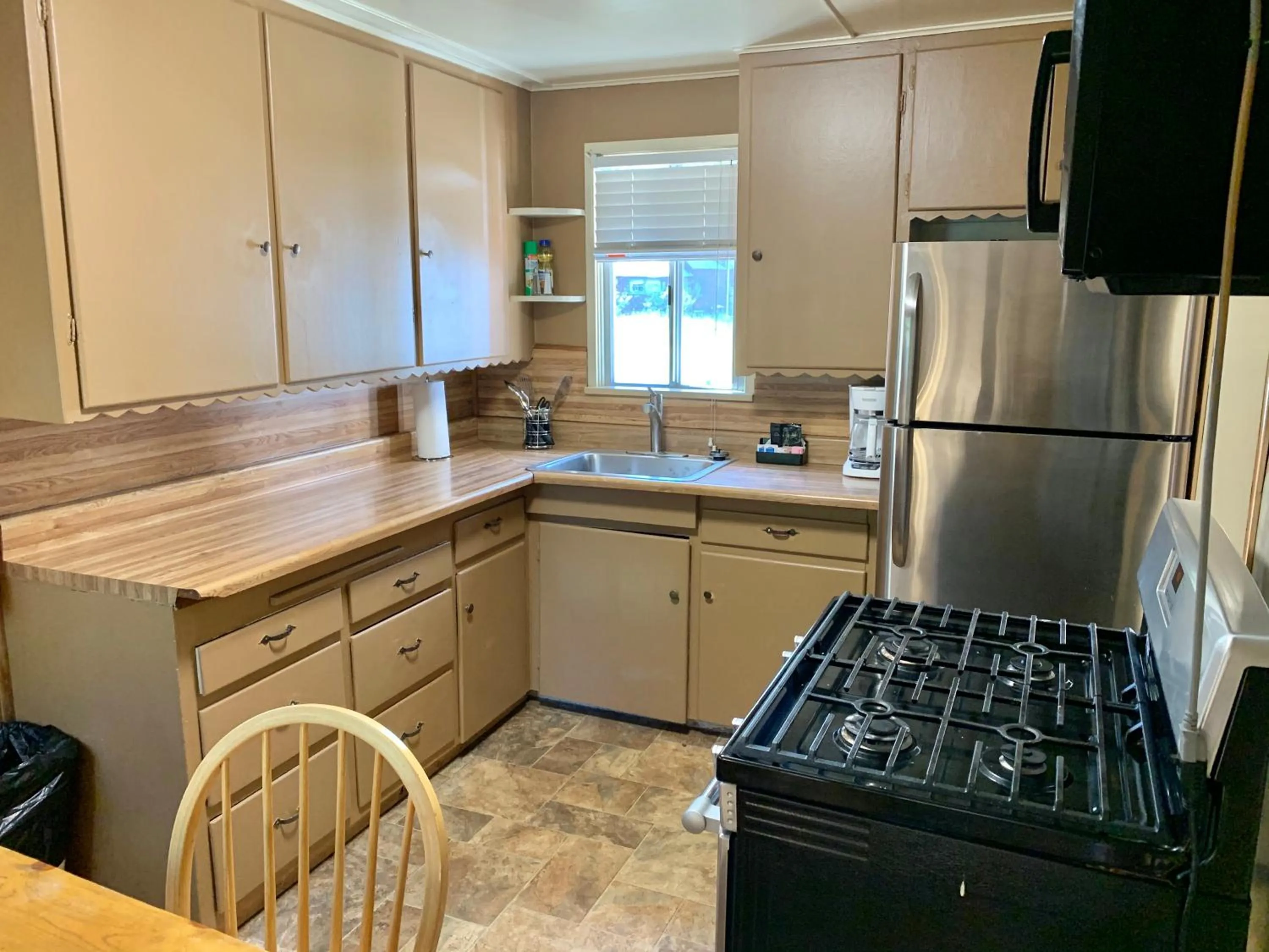 Kitchen or kitchenette in Grey Squirrel Resort