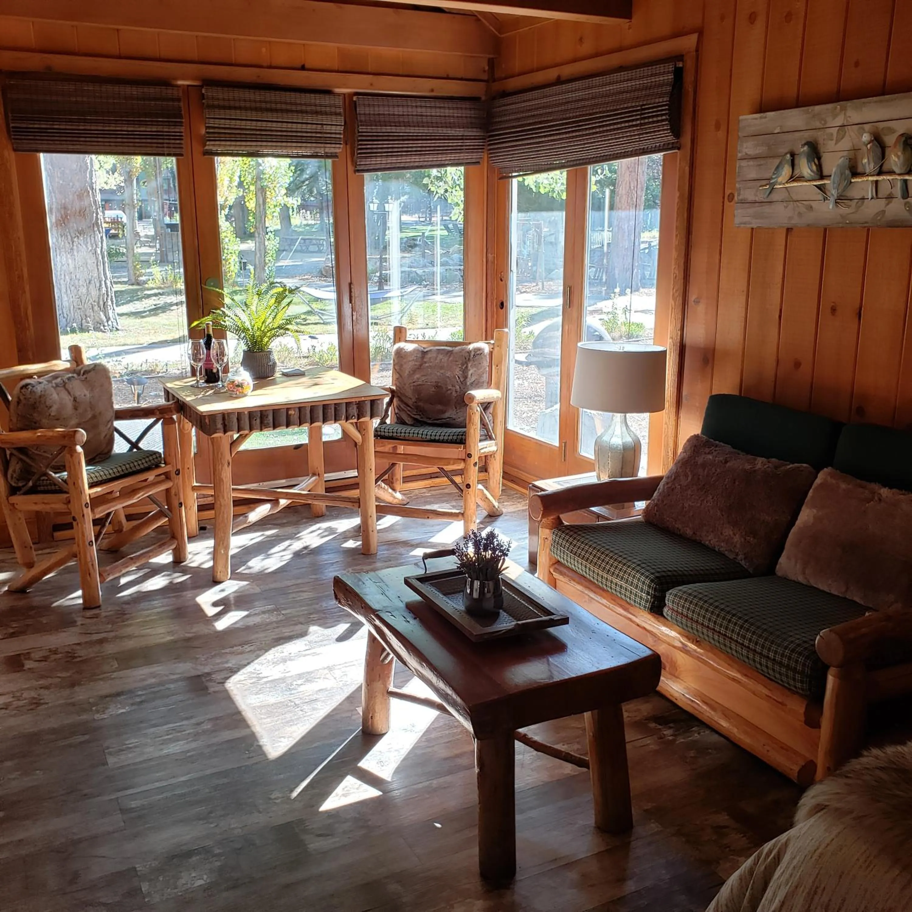 Living room in Grey Squirrel Resort