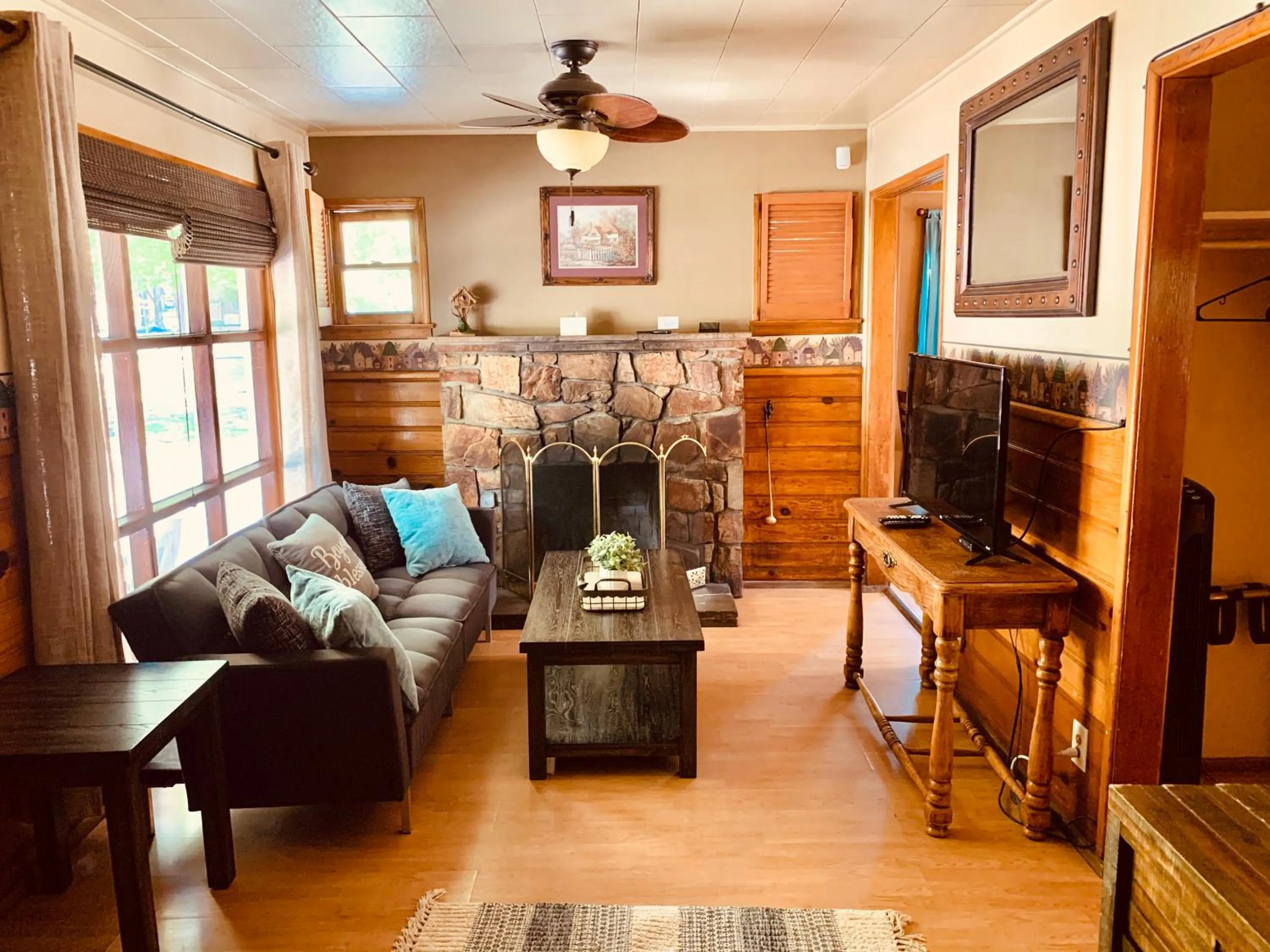 Living room in Grey Squirrel Resort