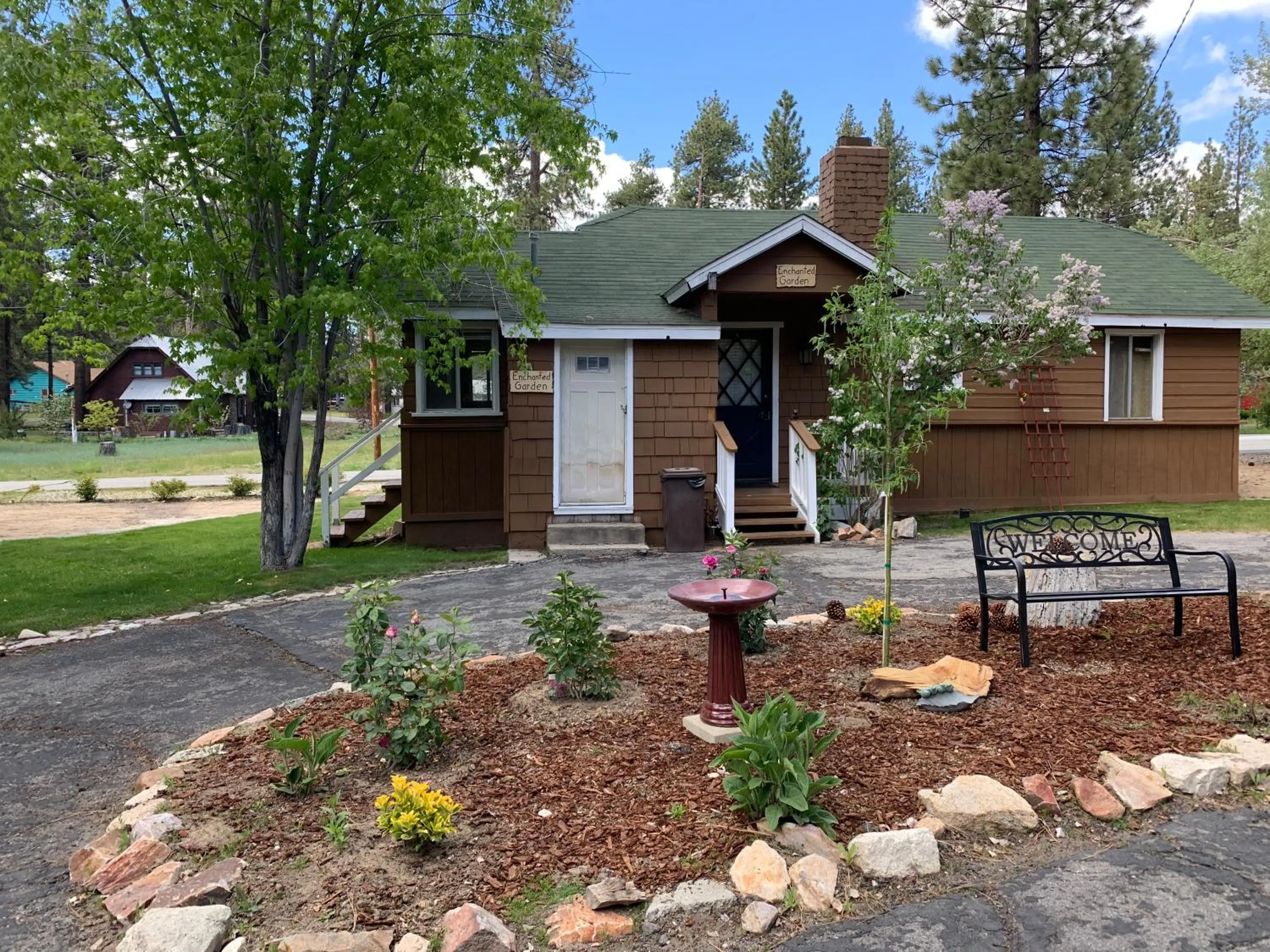 Property building in Grey Squirrel Resort