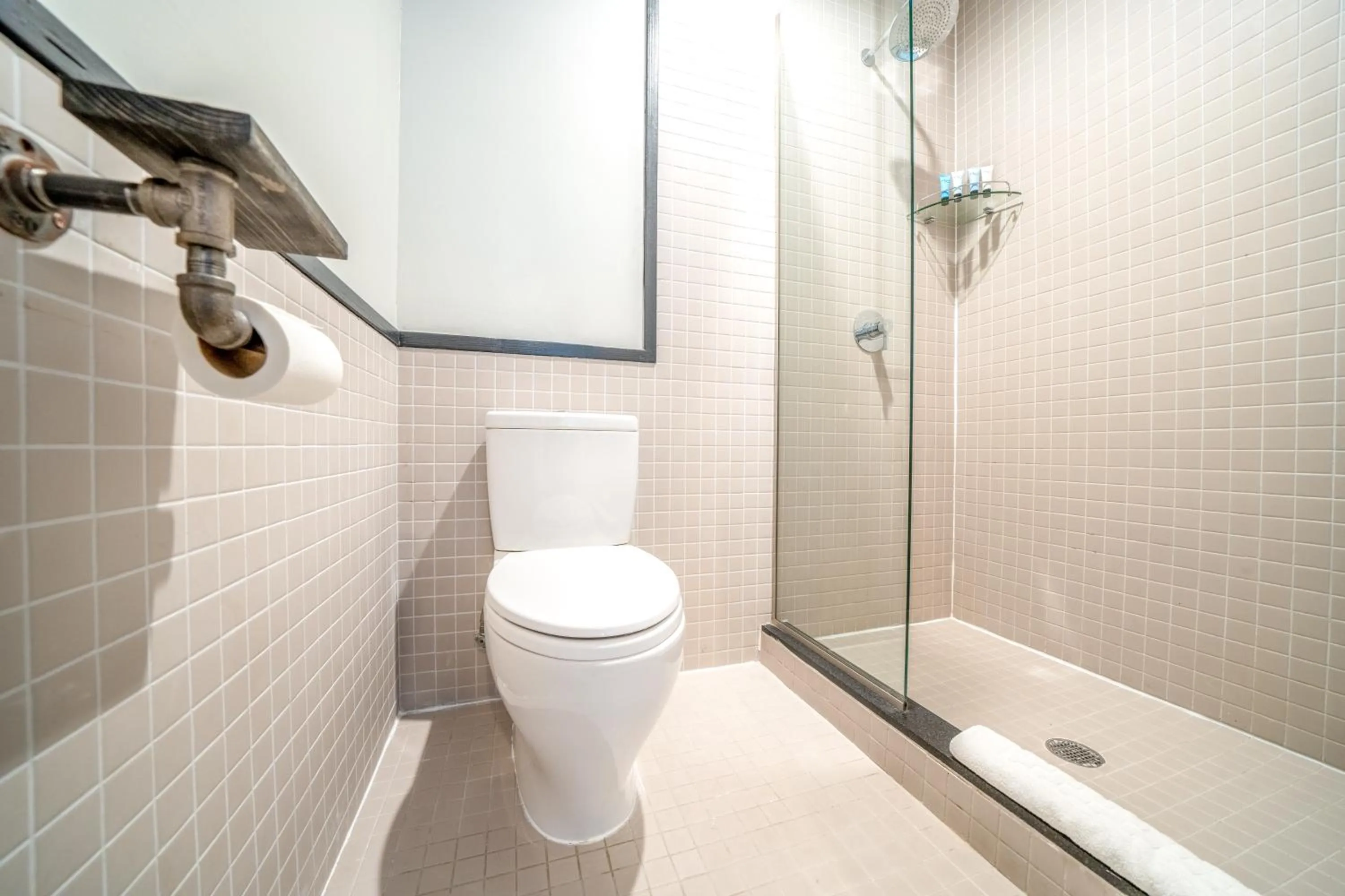 Shower in The Baltic Hotel