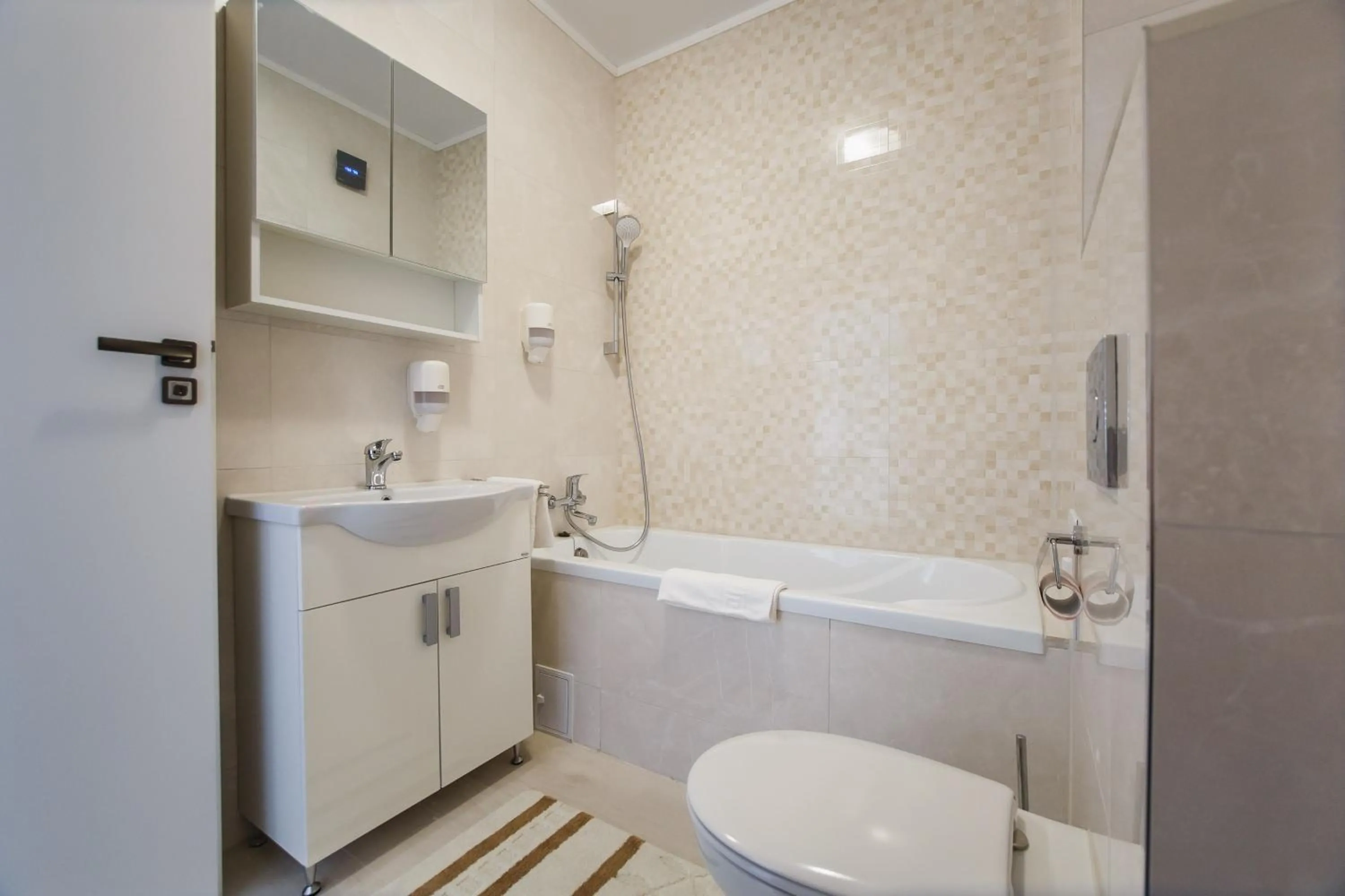 No. 11 - The Penthouse in City Center