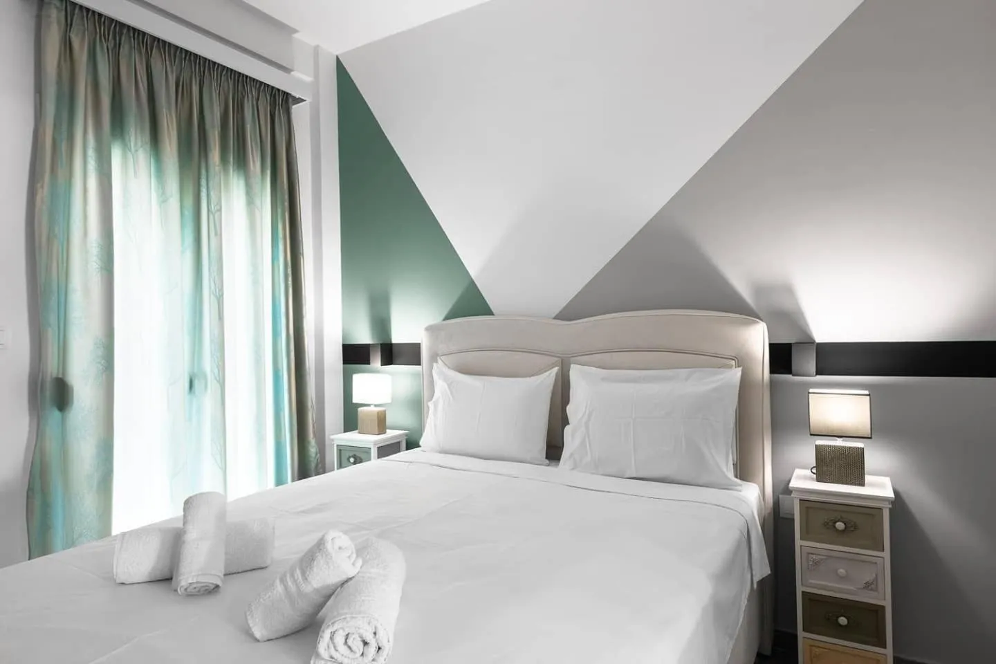 Flaneur, Nilie Hospitality MGMT