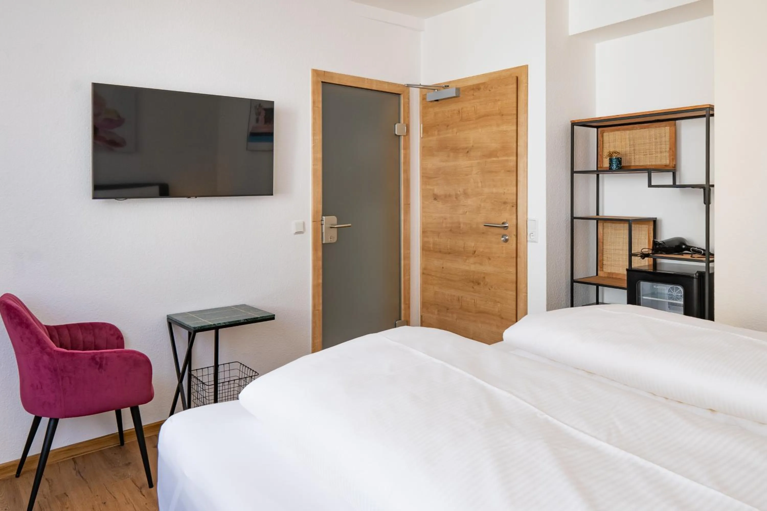 Photo of the whole room, Bed in Hotel Dortmunder Hof