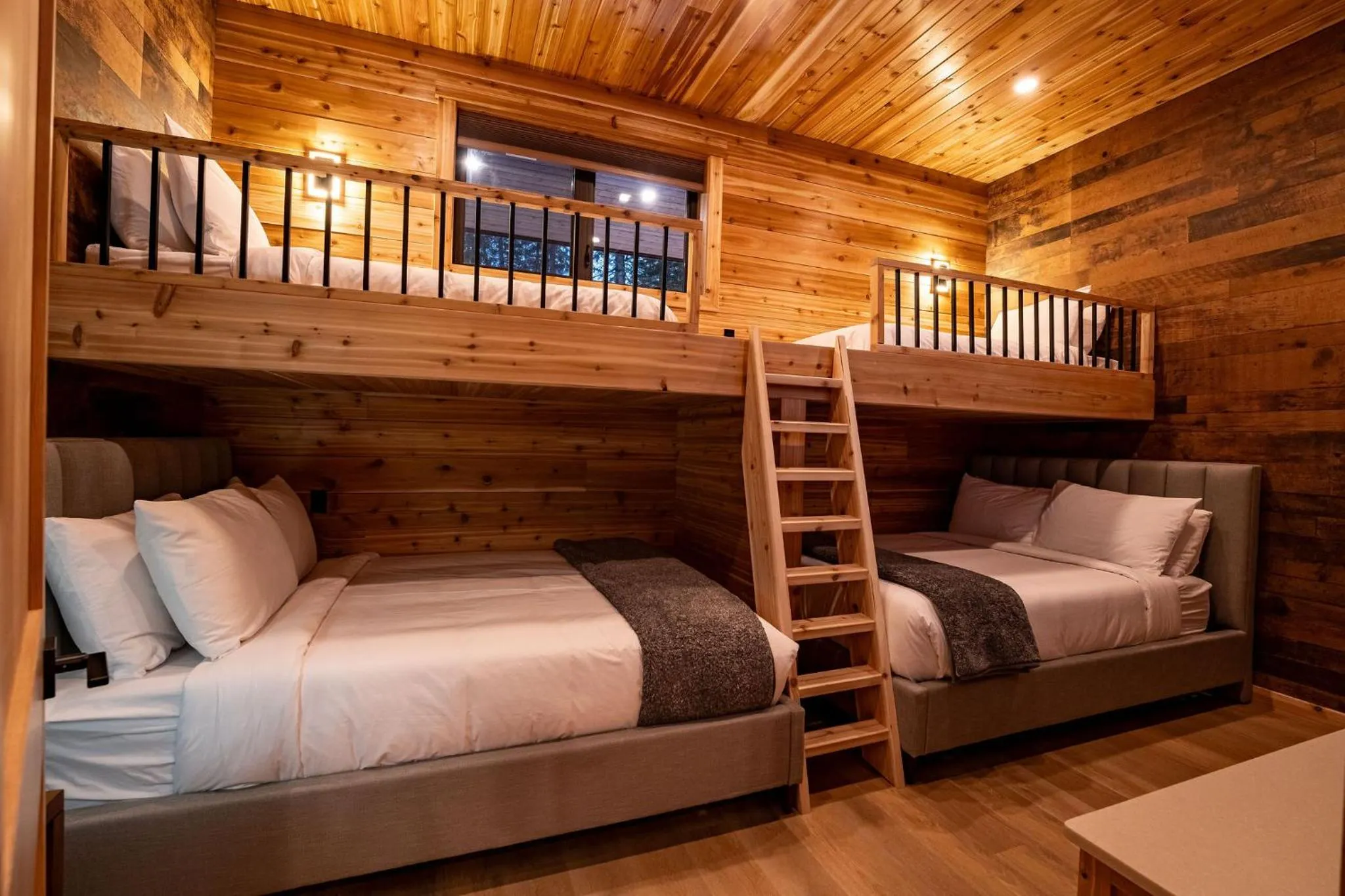 Bed in Boulder Mountain Resort