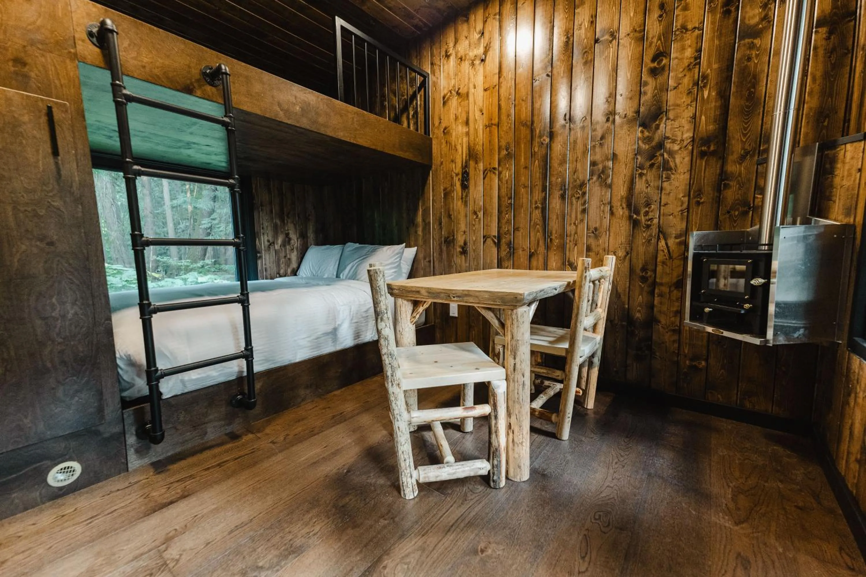 Bed in Boulder Mountain Resort