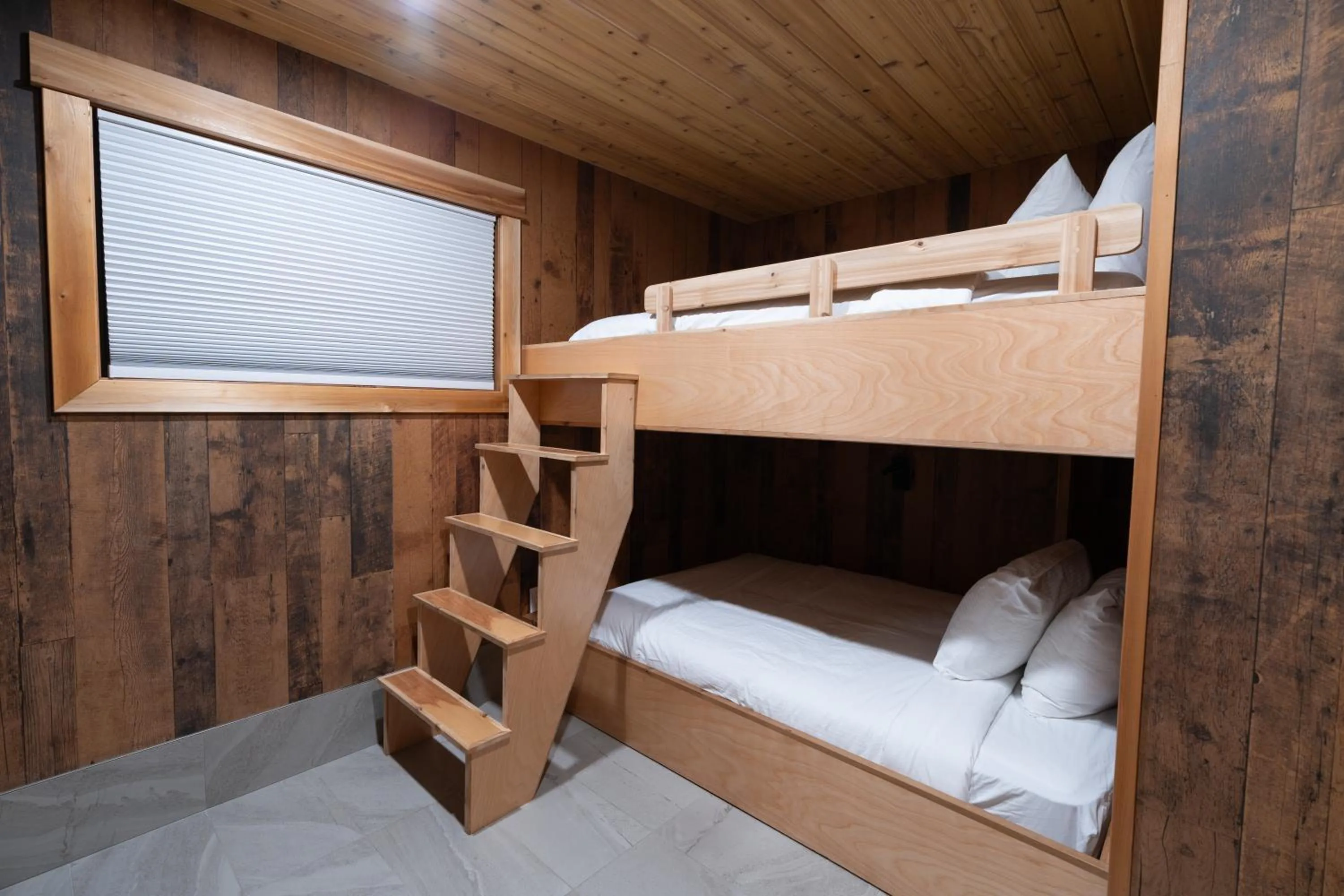 bunk bed, Bed in Boulder Mountain Resort