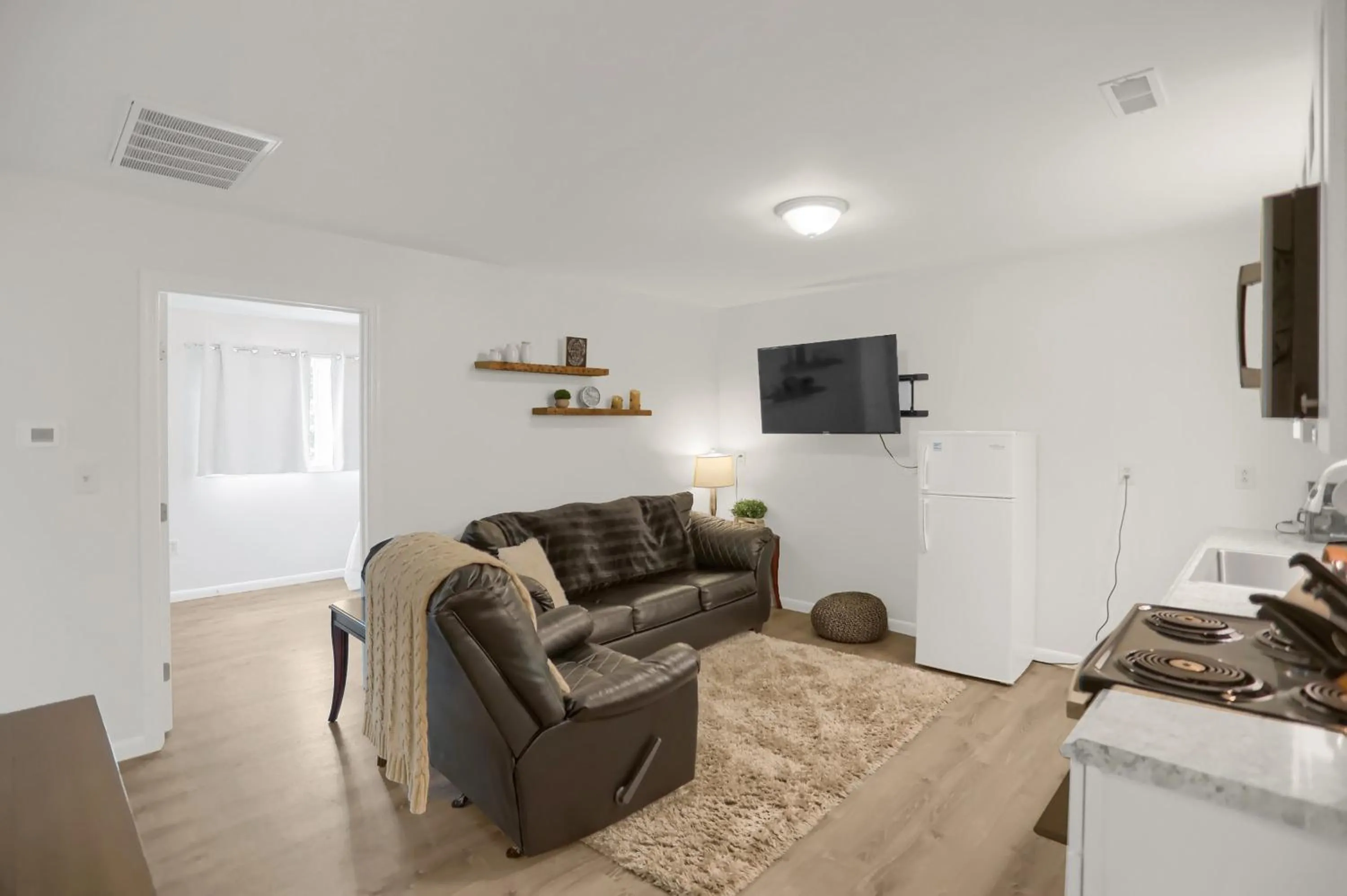 TV and multimedia in Halifax Inn