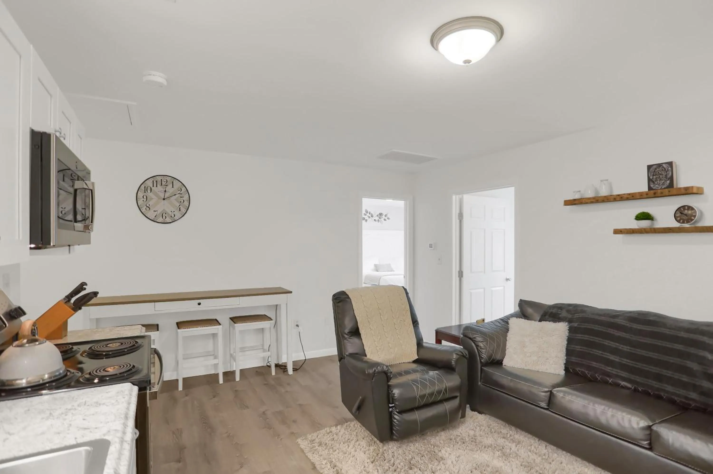 TV and multimedia in Halifax Inn