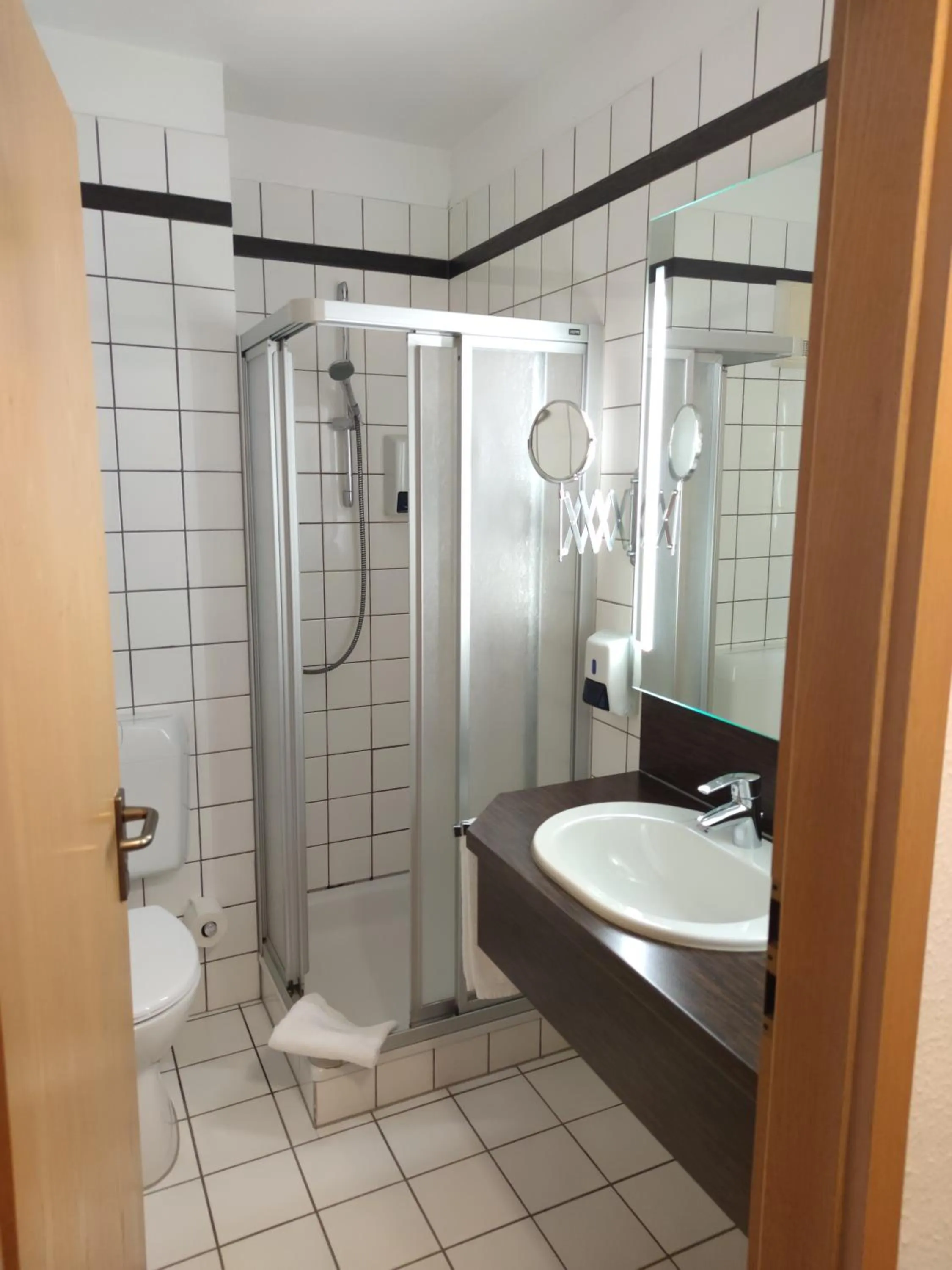 Bathroom in Seehotel Losheim