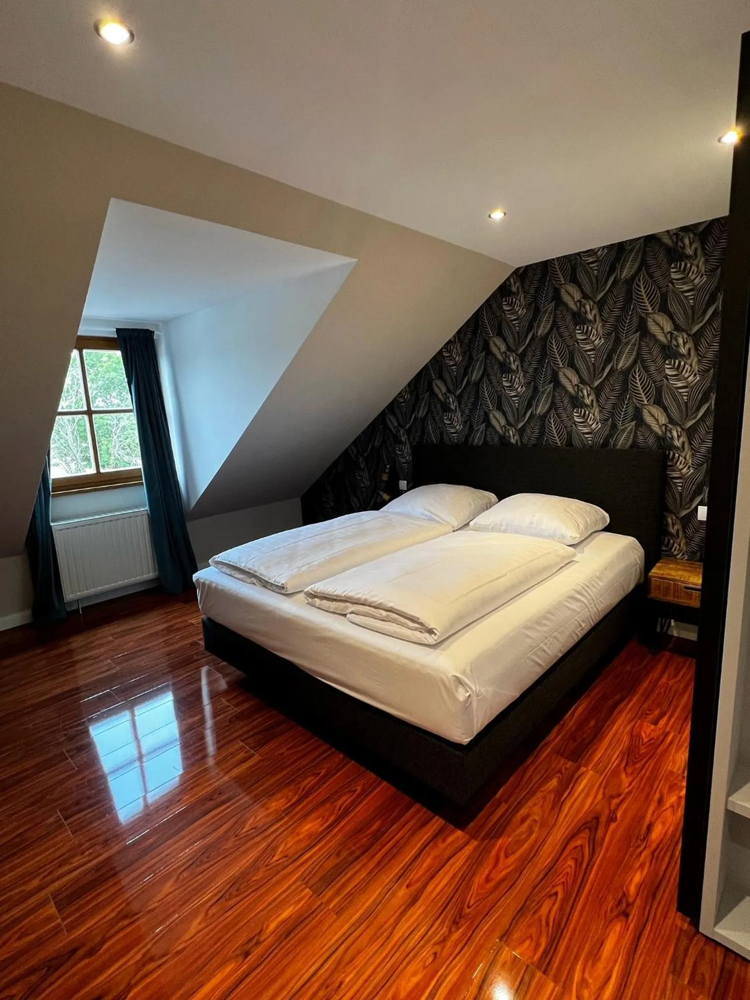 Bed in Seehotel Losheim