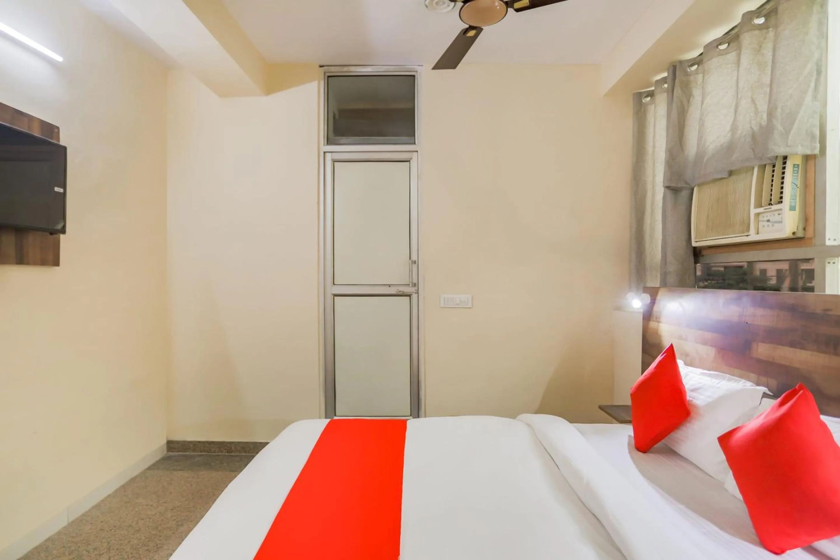 Bedroom in Hotel O Orchid Inn