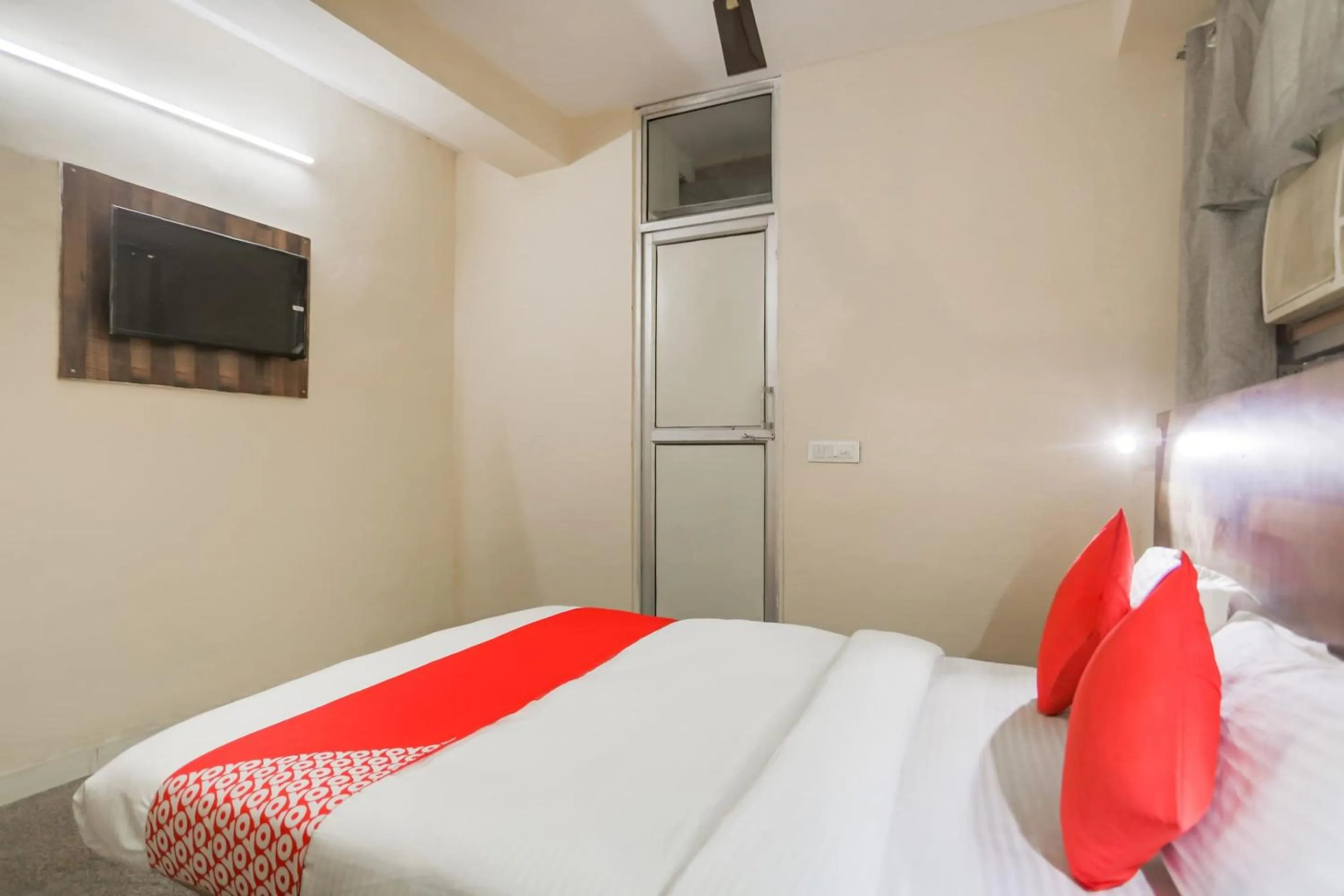 Bedroom in Hotel O Orchid Inn