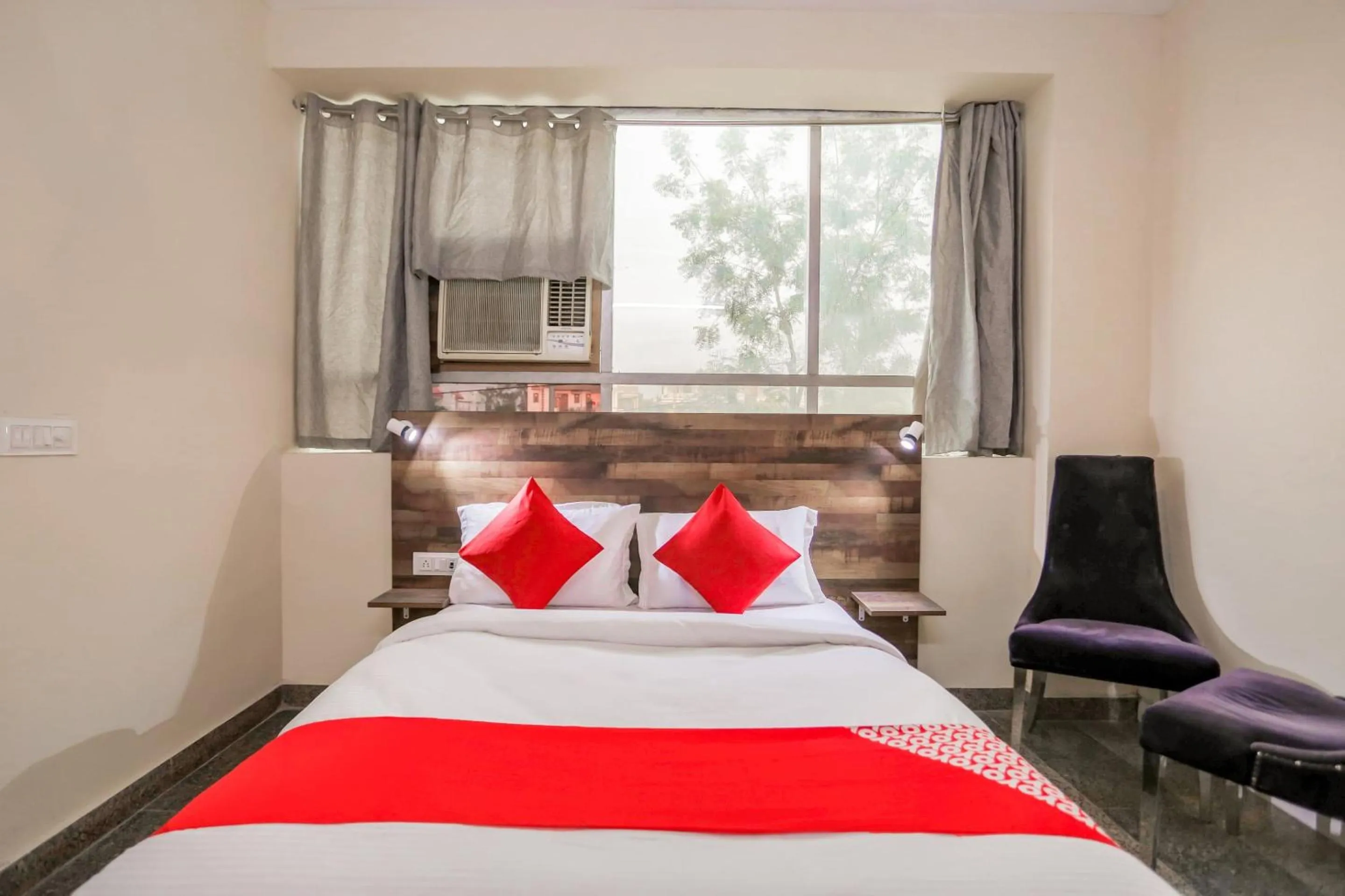 Bedroom in Hotel O Orchid Inn