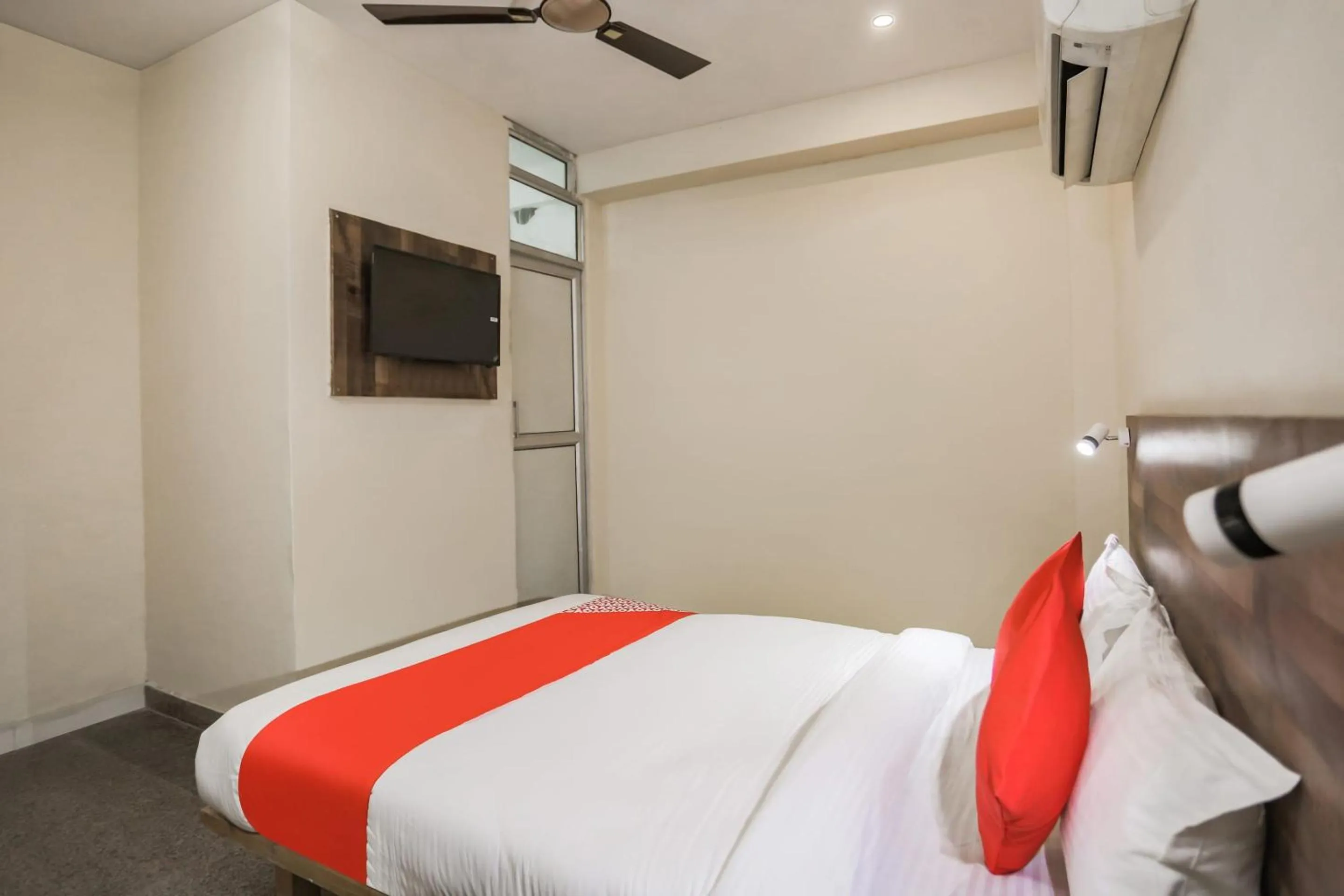 Bedroom in Hotel O Orchid Inn