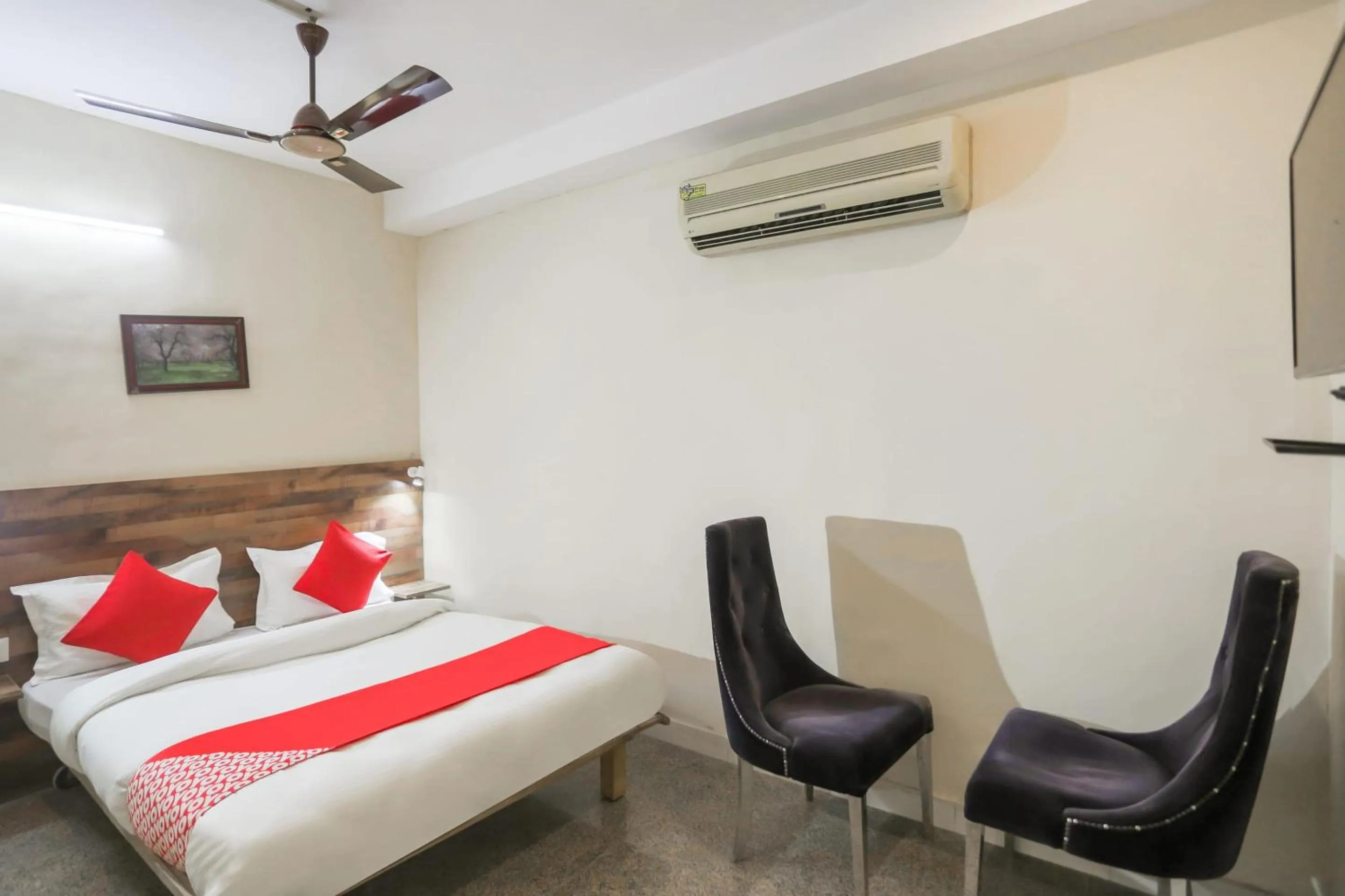 Facade/entrance in Hotel O Orchid Inn