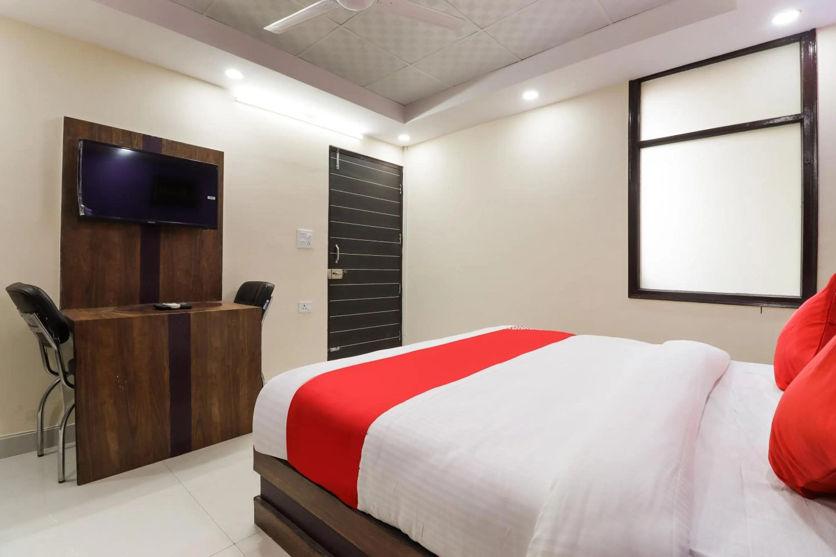 Bedroom in Hotel O Maharaja Gold