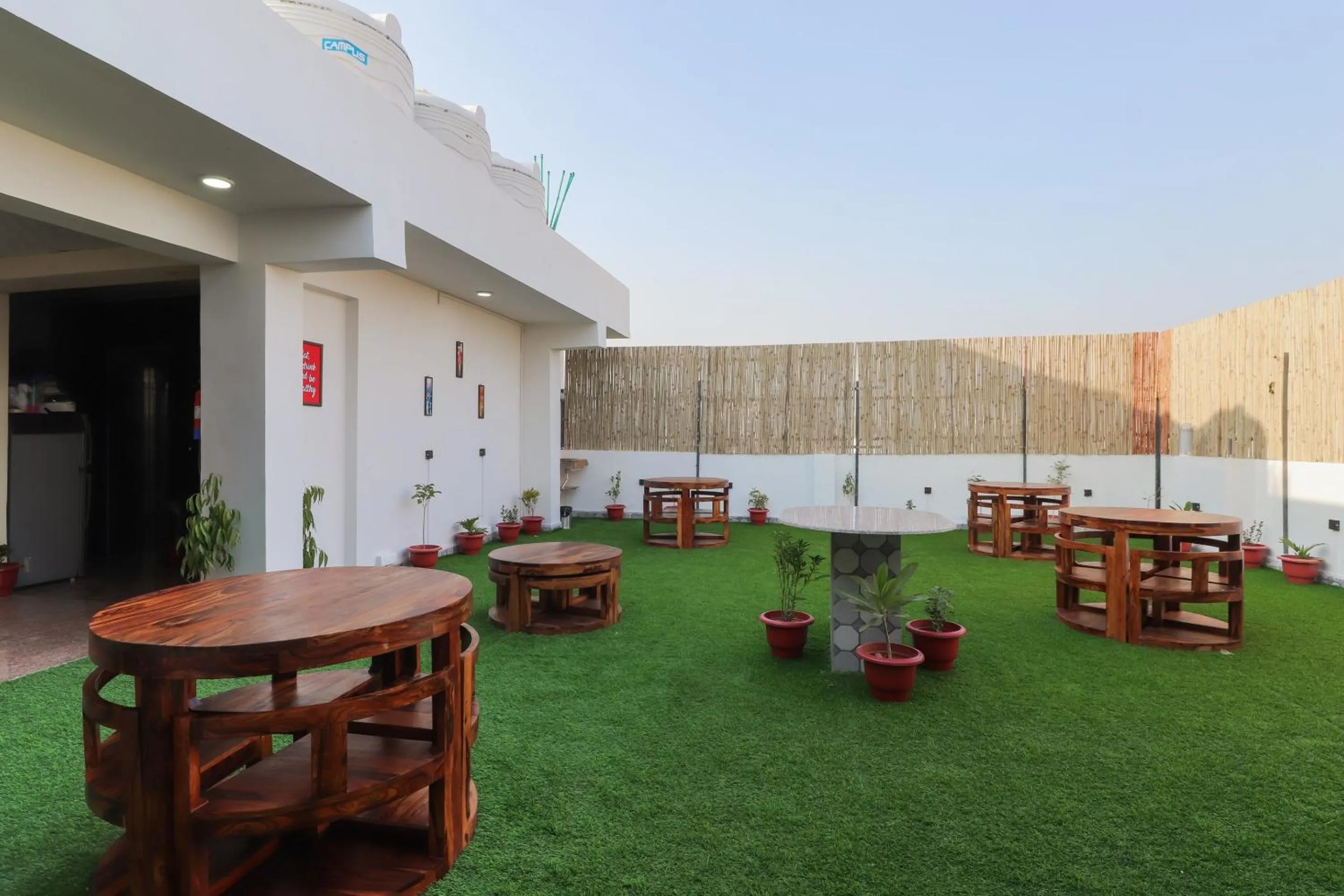 Facade/entrance in Hotel O Maharaja Gold