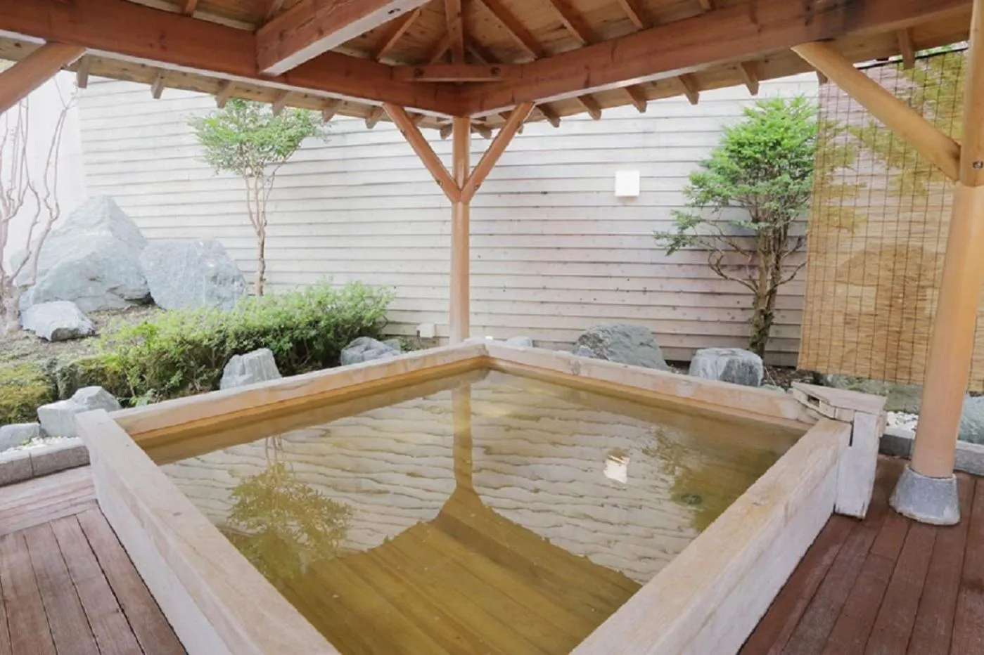Open Air Bath in Fujisan Garden Hotel