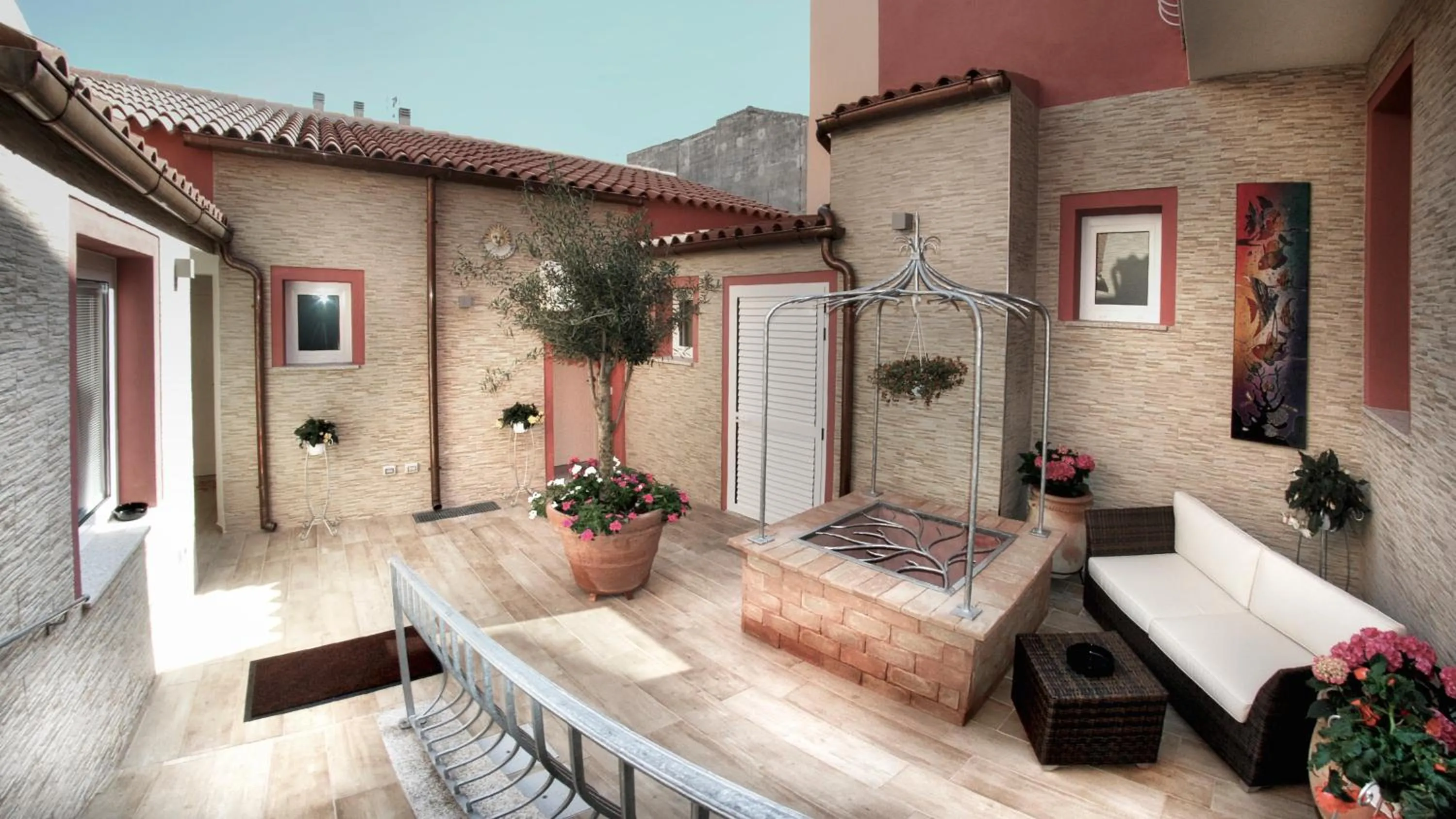 Patio in Smart Suite & Apartments