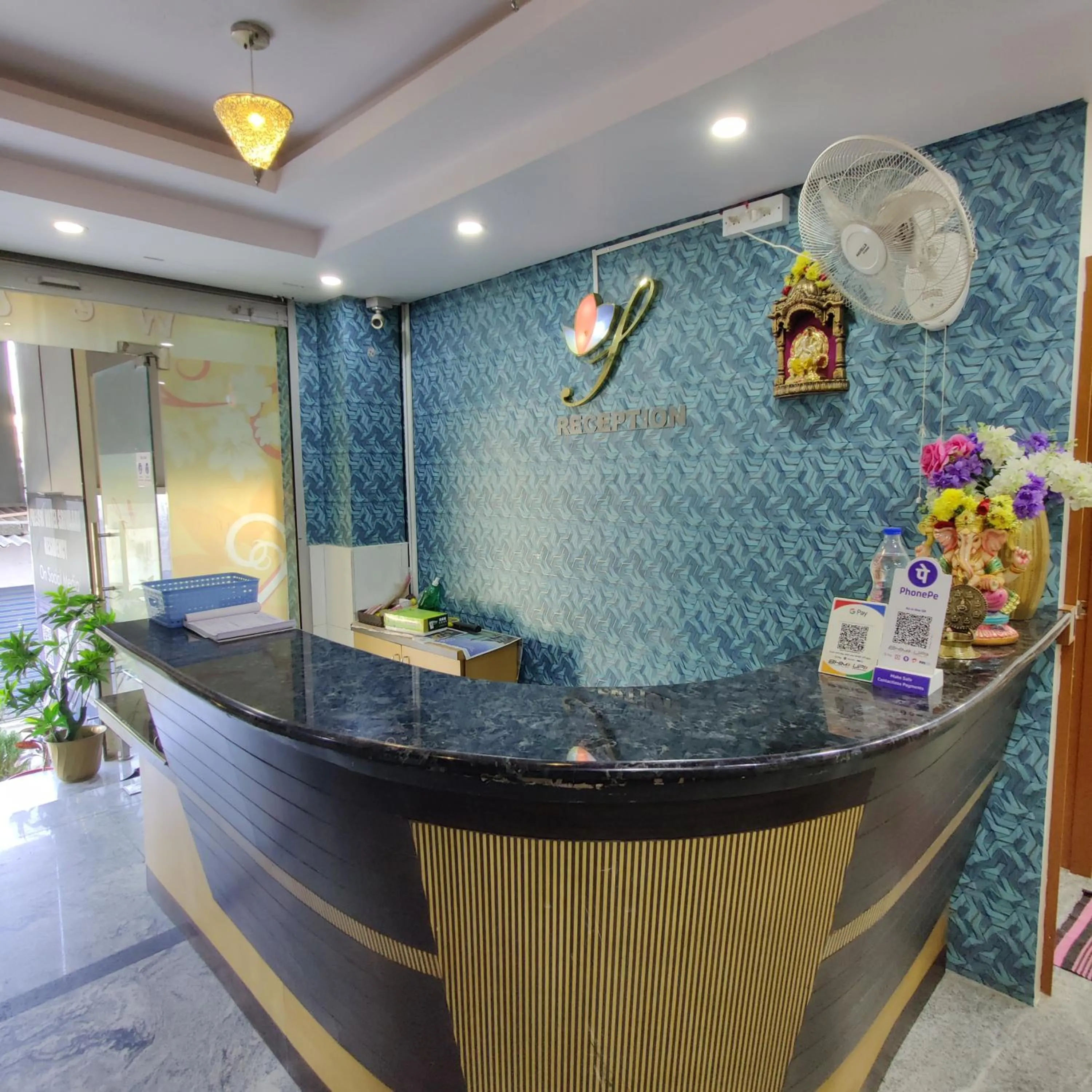 Lobby or reception in HOTEL SRI VAARI RESIDENCY