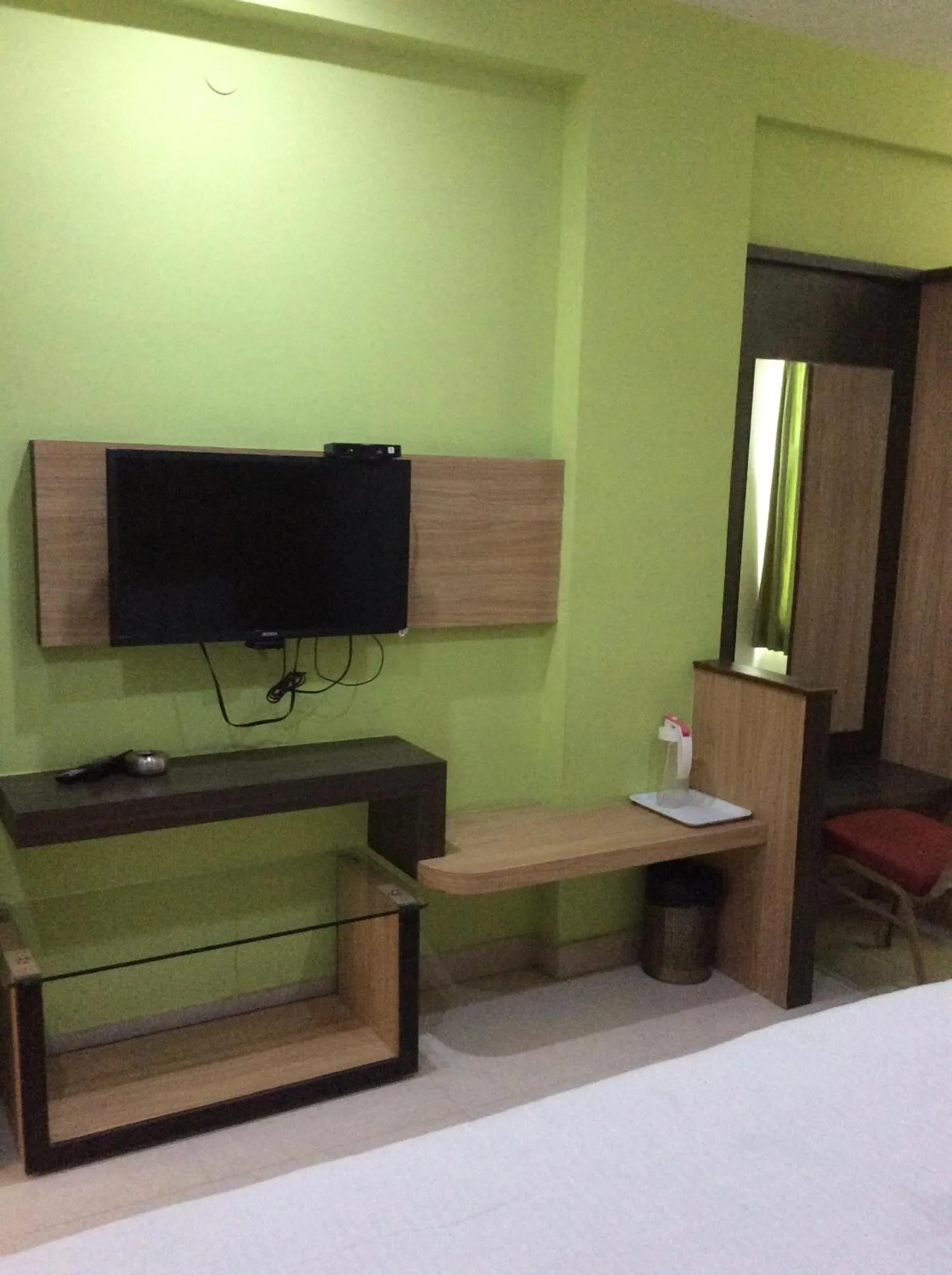 TV and multimedia, Bed in HOTEL SRI VAARI RESIDENCY