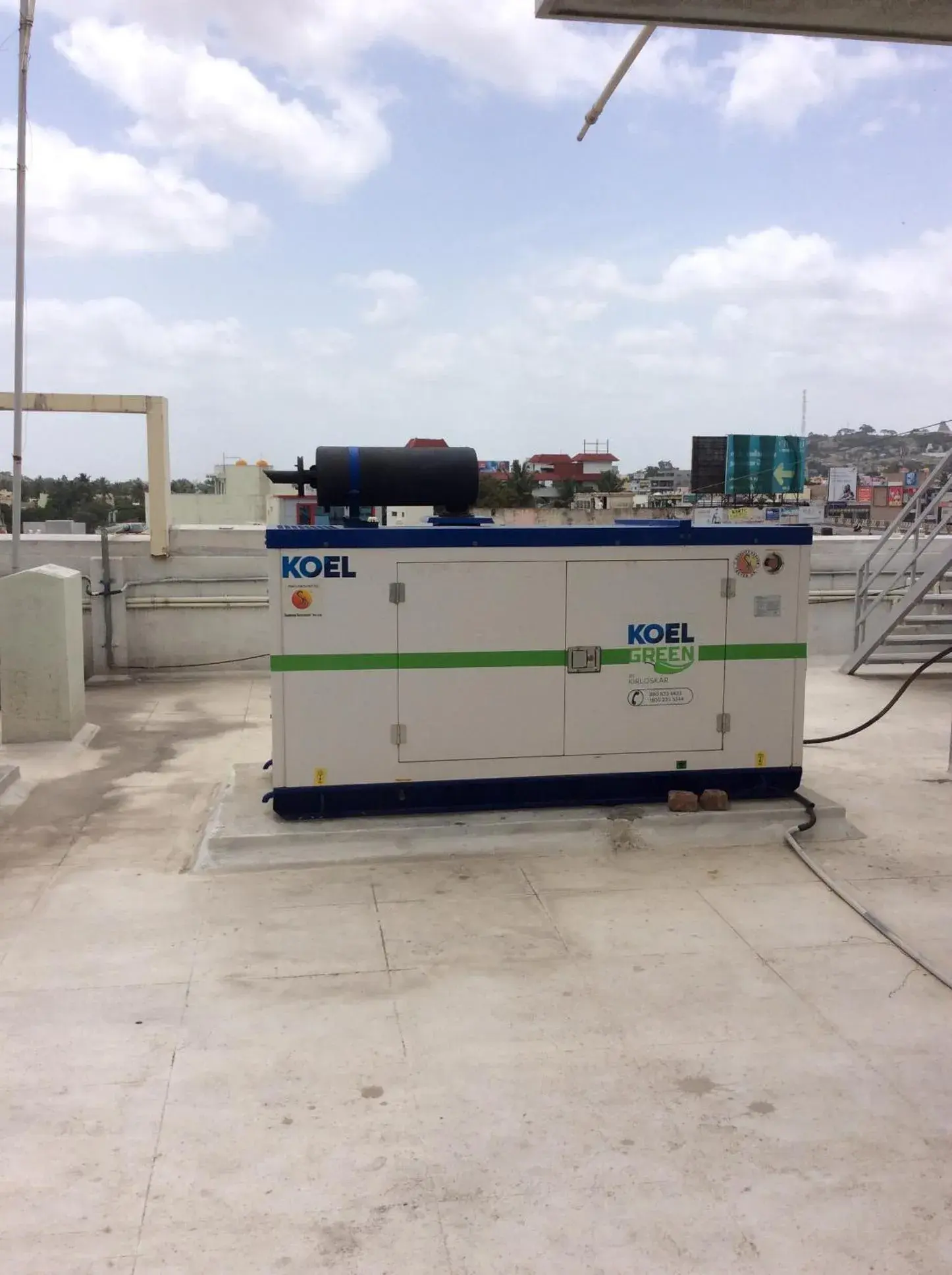 Property building in HOTEL SRI VAARI RESIDENCY Property building in HOTEL SRI VAARI RESIDENCY