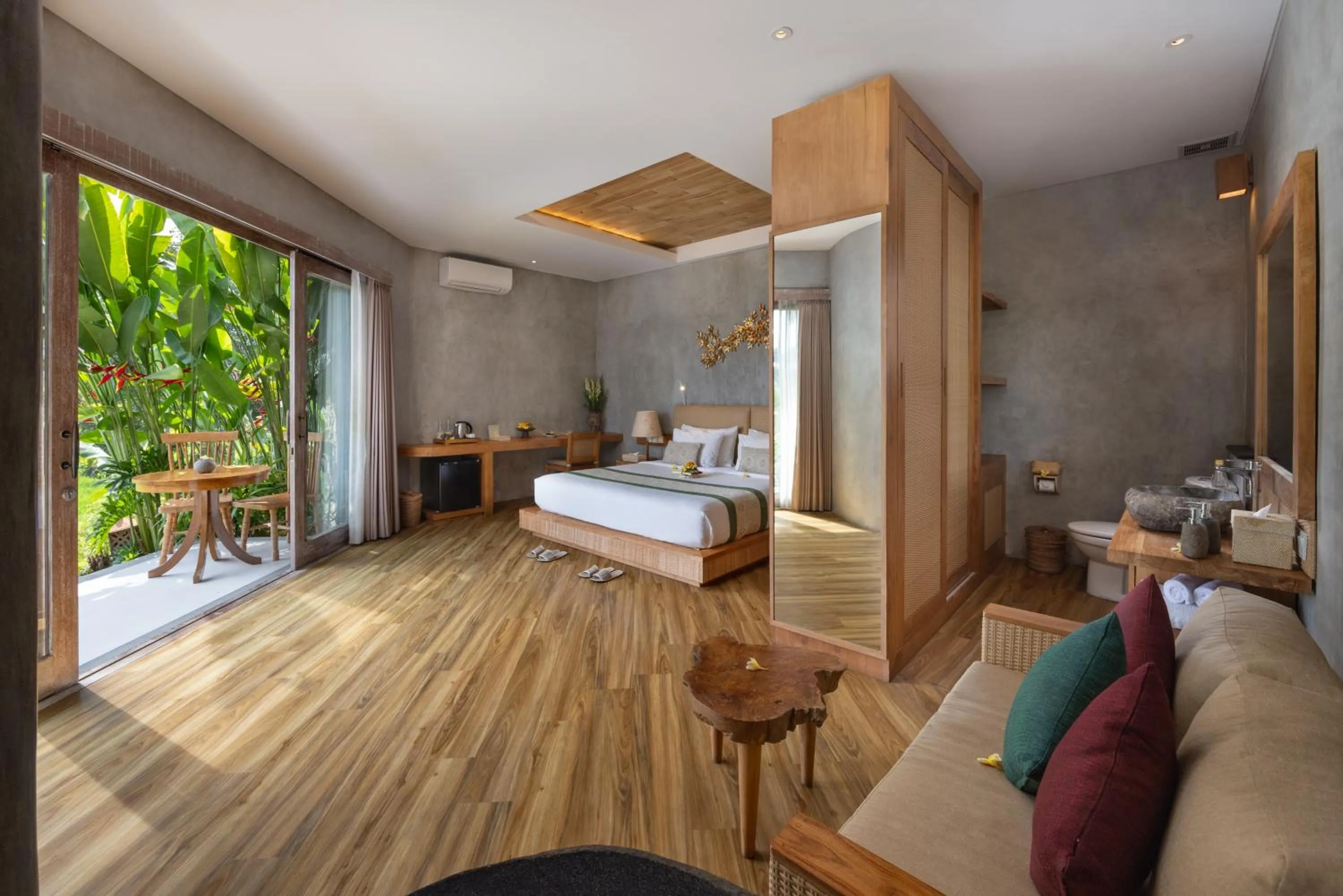 Toilet, Bed in thewakanda Resort A Pramana Experience