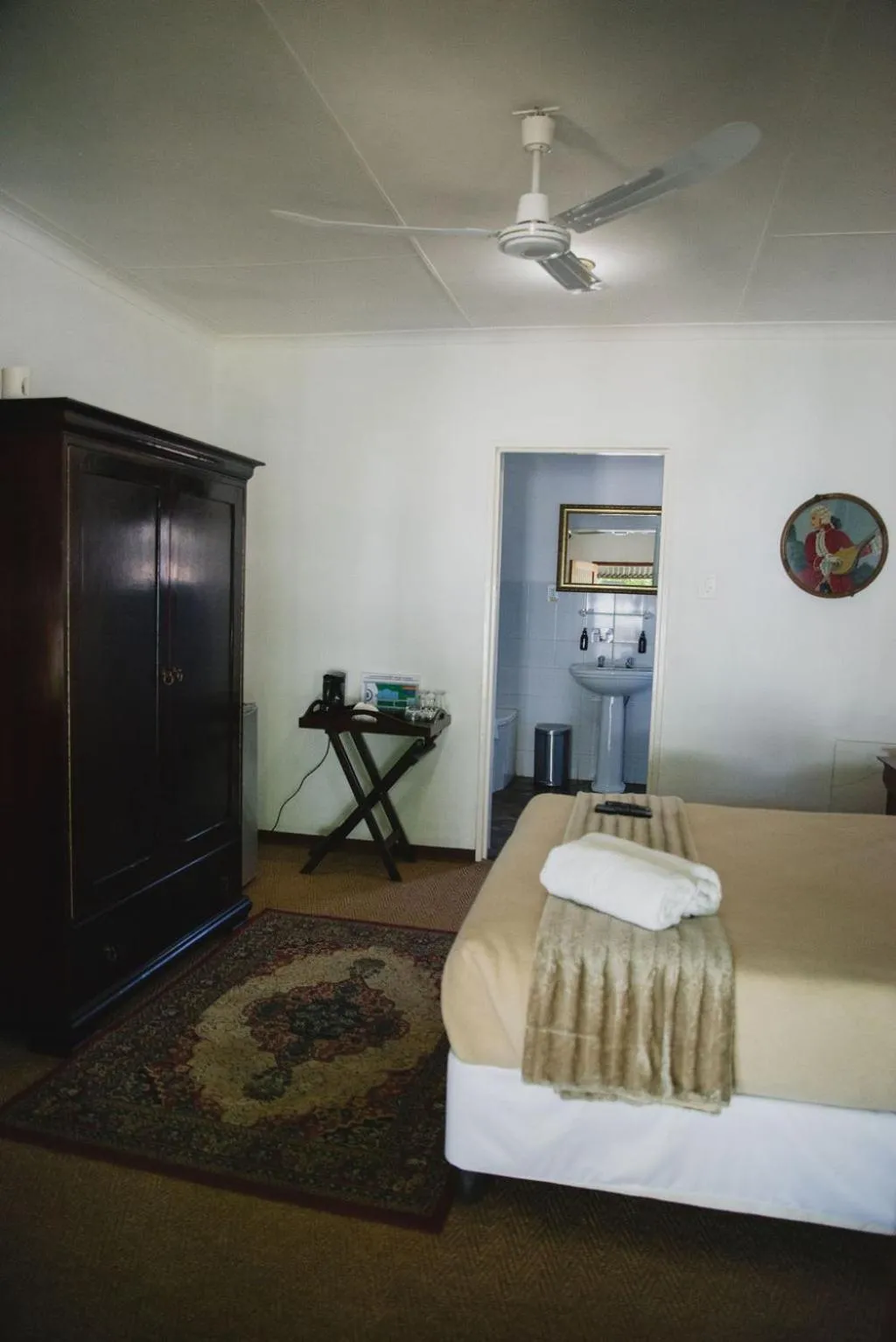 Bedroom, Bed in Lydenburg Manor Guest House