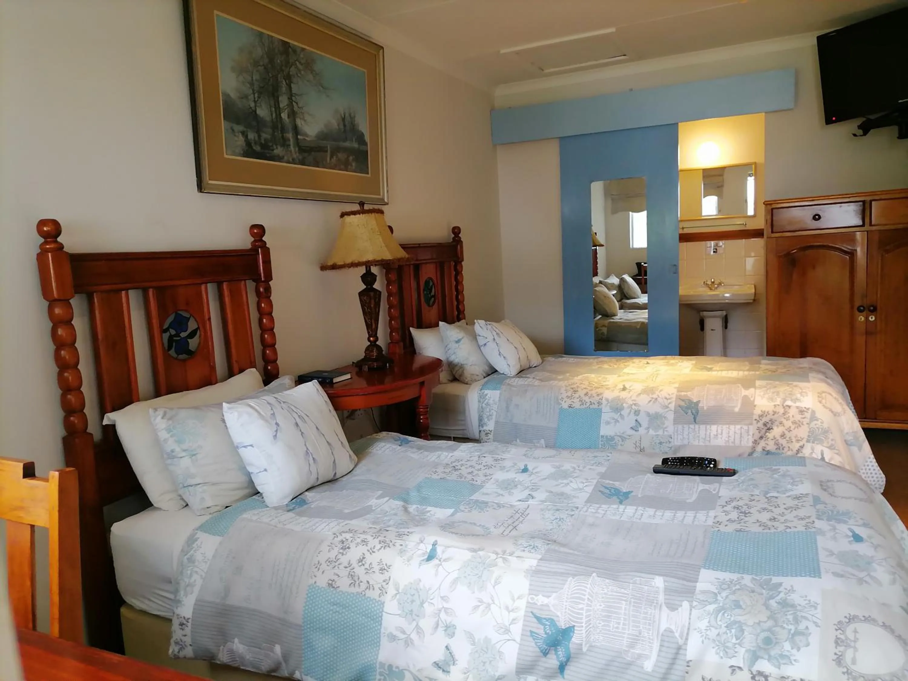 Bed in Lydenburg Manor Guest House