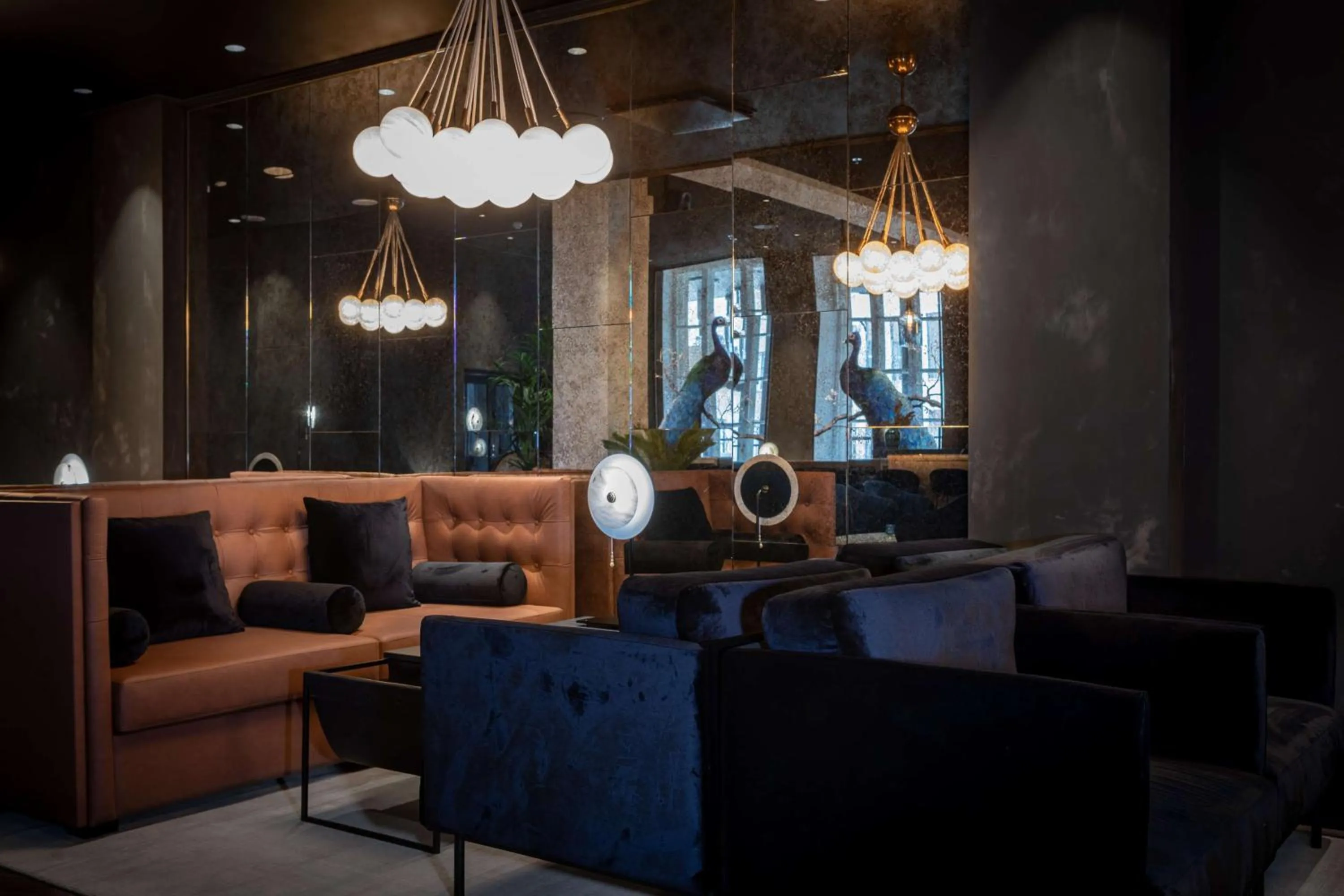 Lounge or bar in Scandic Grand Central Helsinki