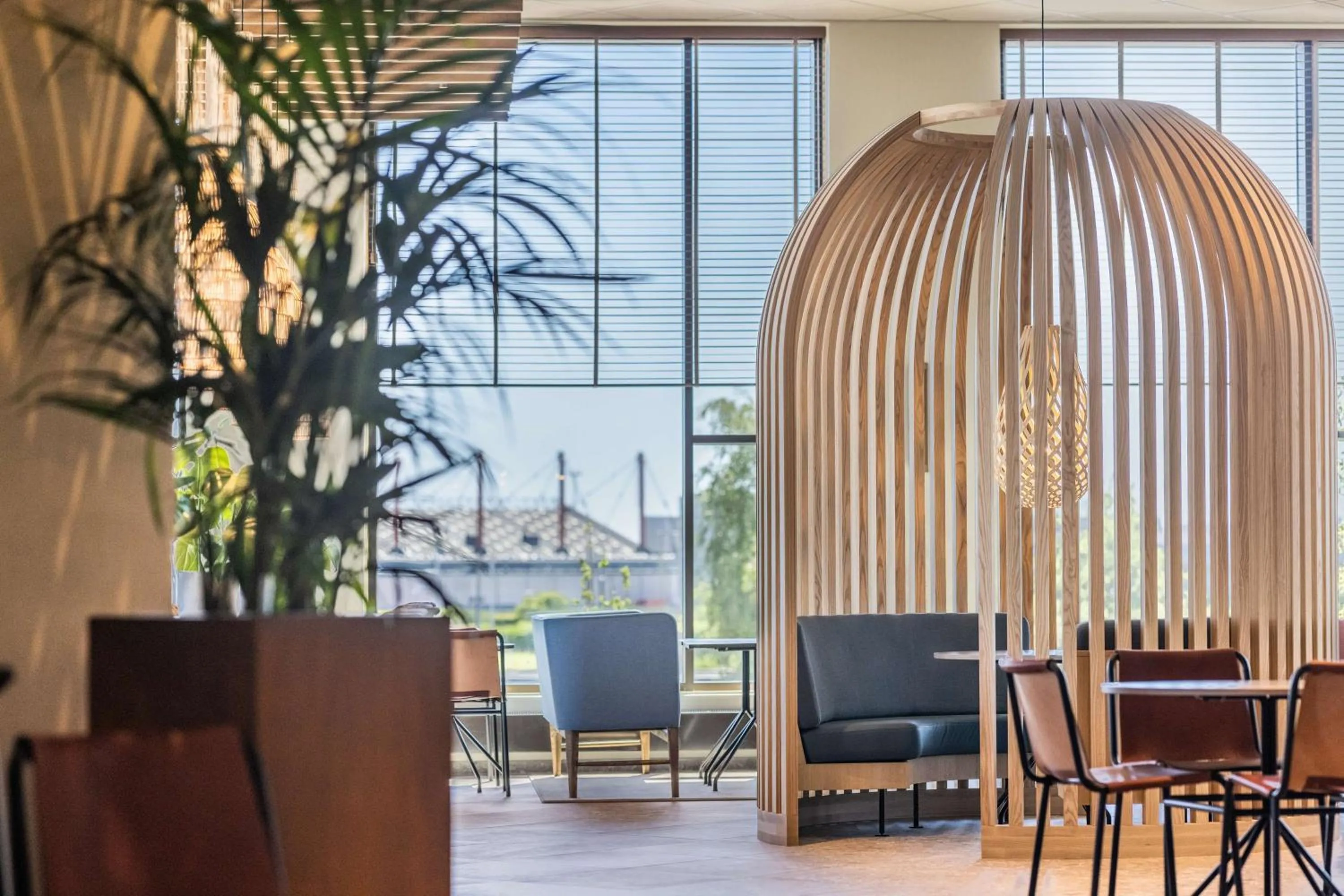 Restaurant/places to eat in Scandic CPH Strandpark