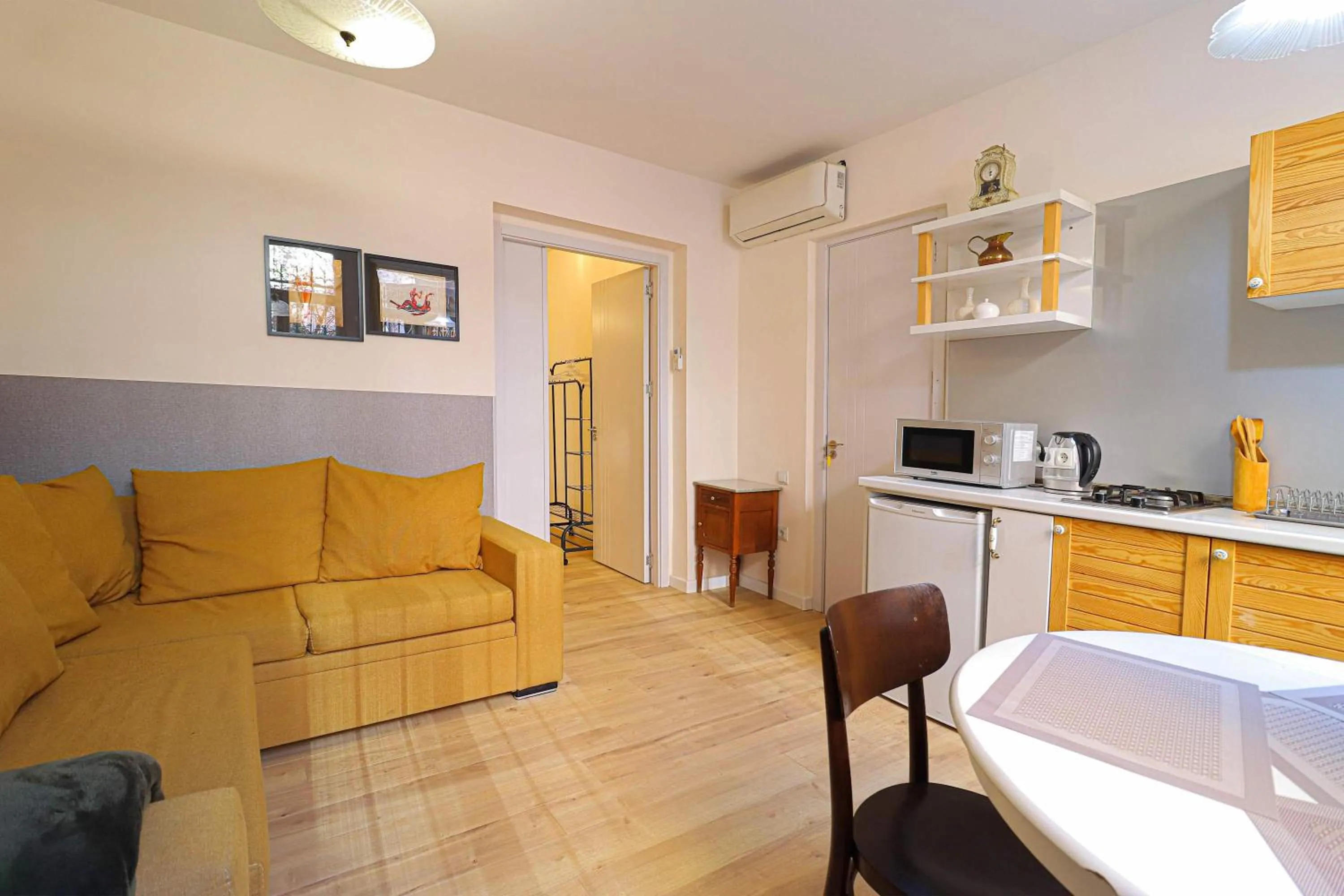 Wehost Liberty Square Apartments
