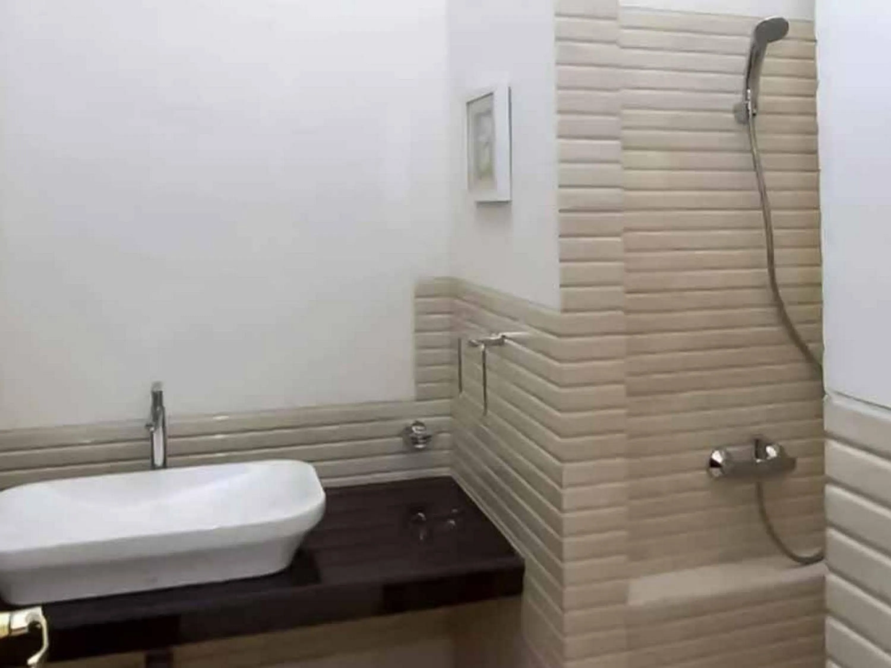 Bathroom in Bangka Suite Mitra RedDoorz