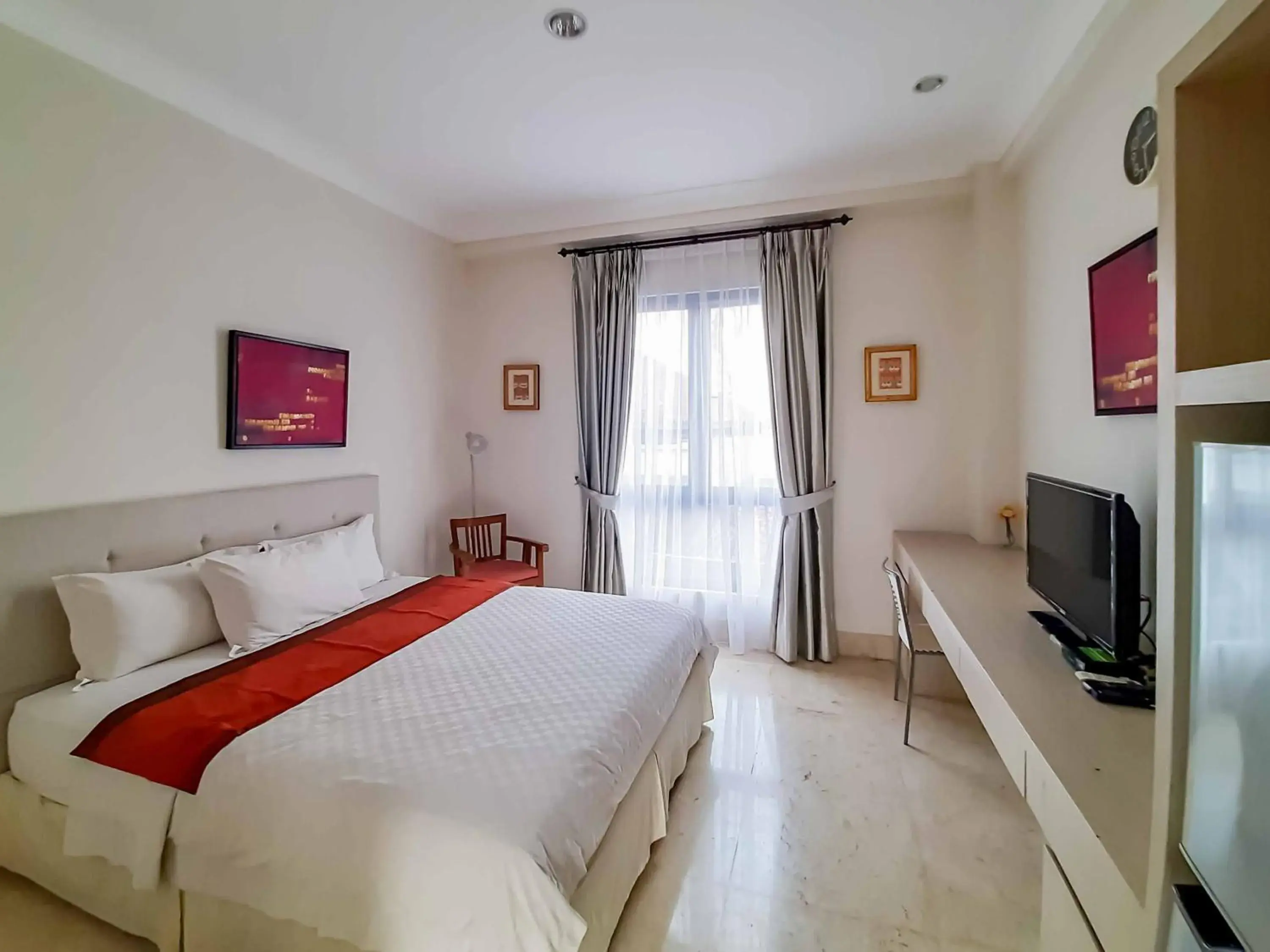 Bedroom, Bed in Bangka Suite Mitra RedDoorz Bedroom, Bed in Bangka Suite Mitra RedDoorz