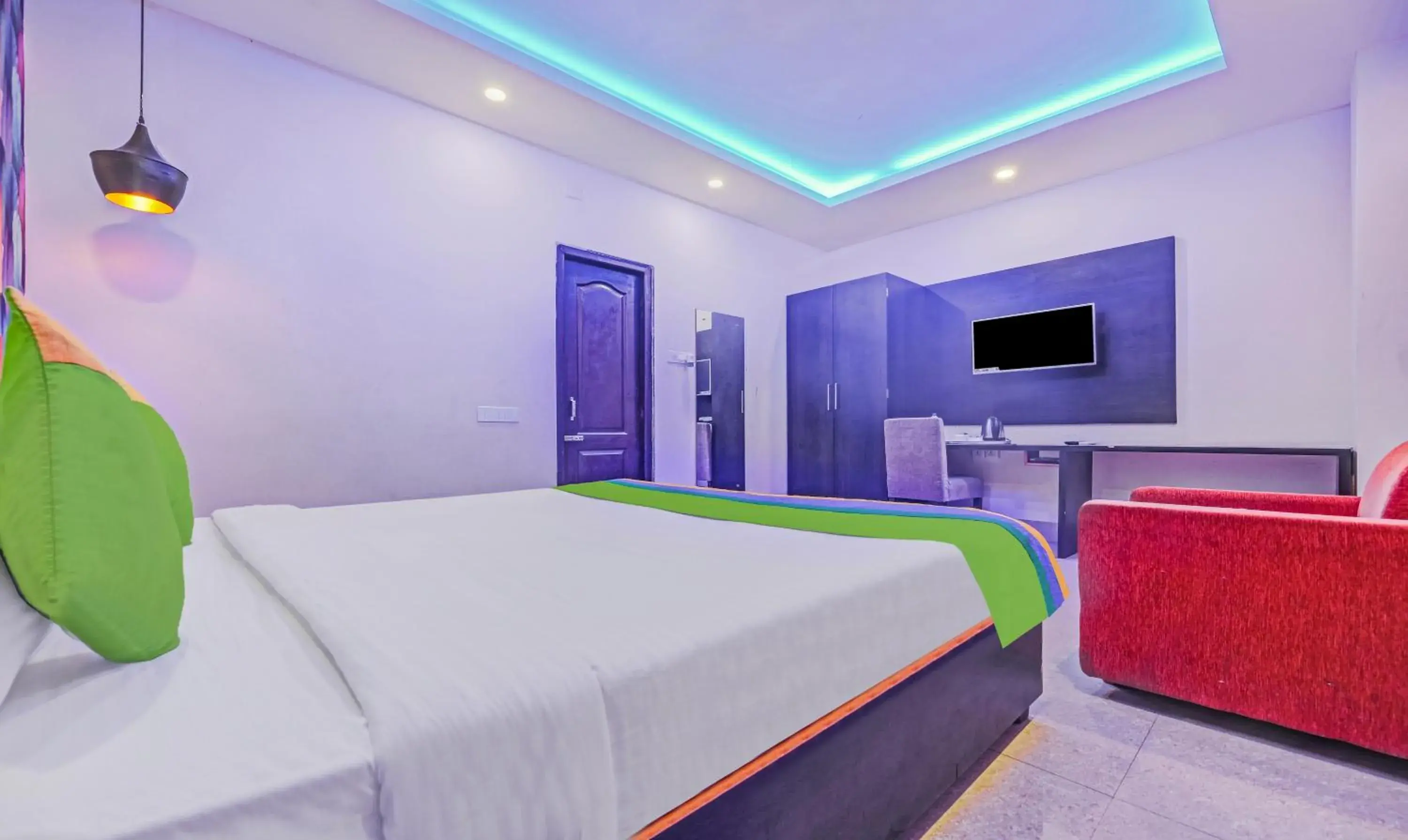 Bedroom, Bed in Treebo The Bollywood Bedroom, Bed in Treebo The Bollywood