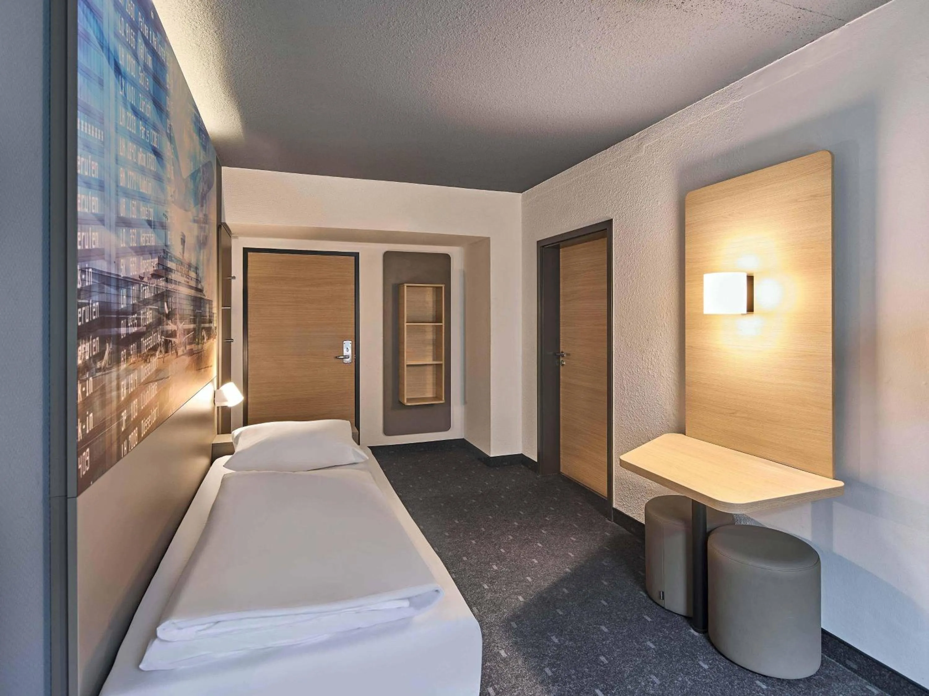 Photo of the whole room, Bed in B&B Hotel Köln-Airport