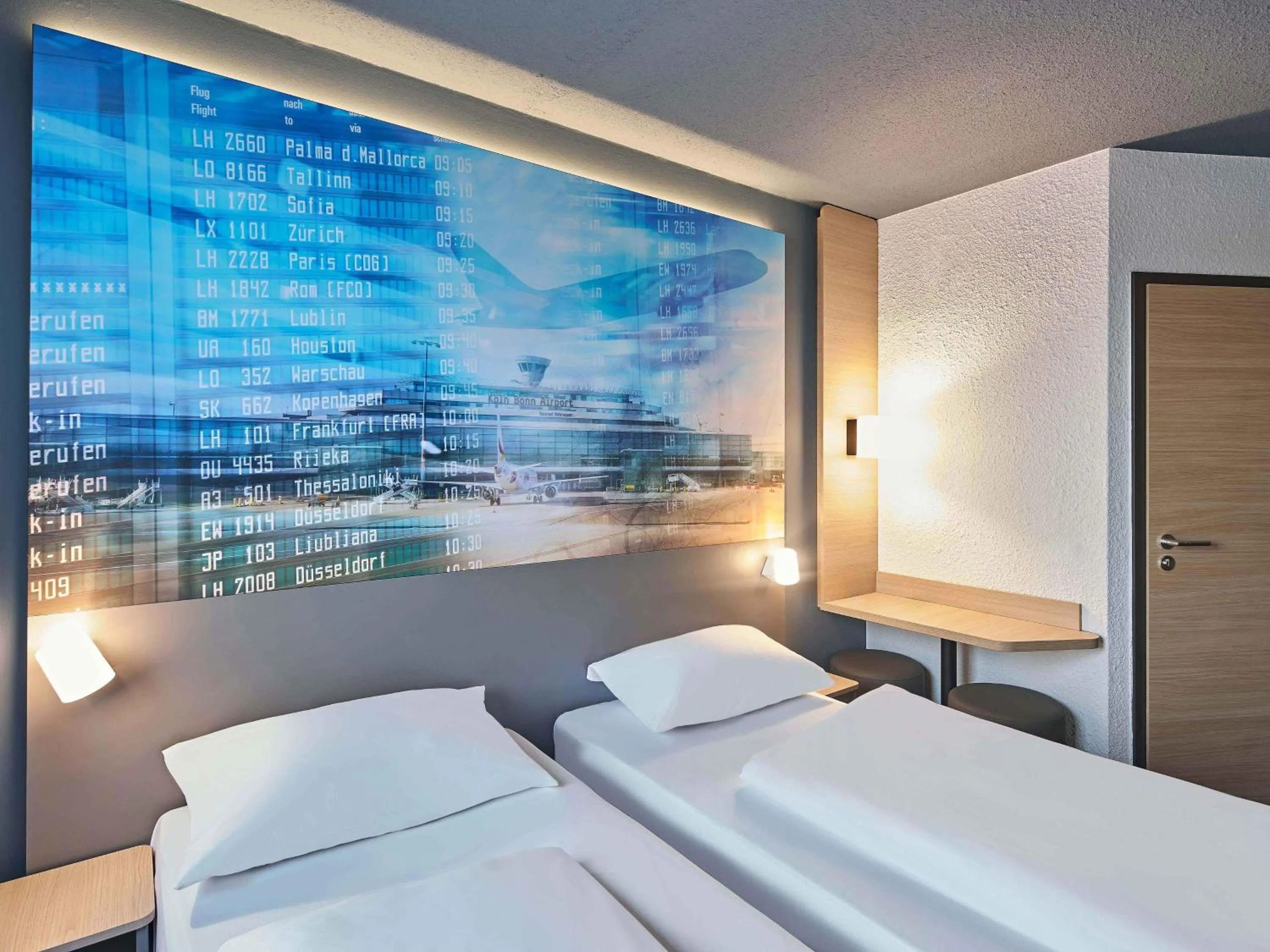 Photo of the whole room, Bed in B&B Hotel Köln-Airport