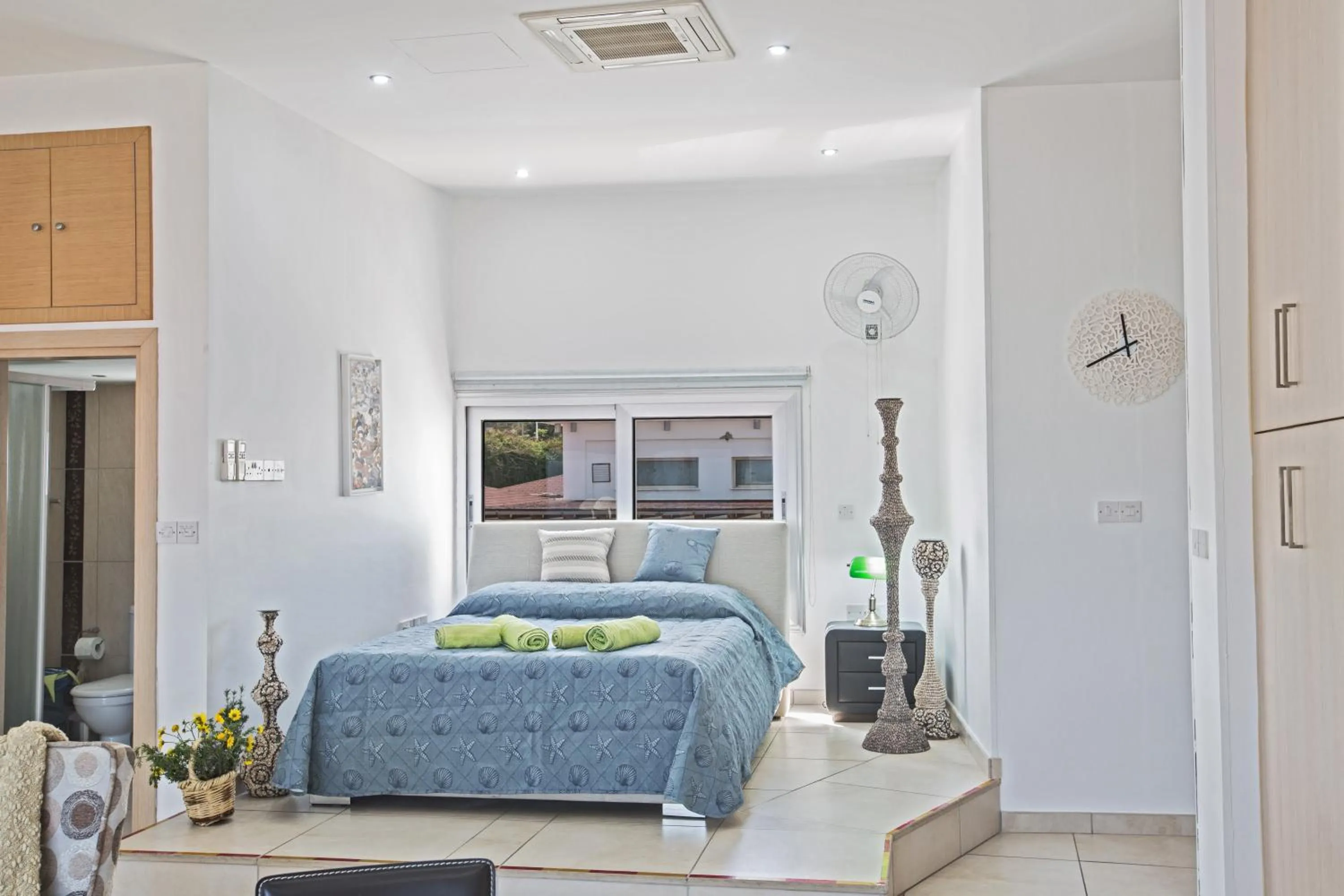Pallini Court
